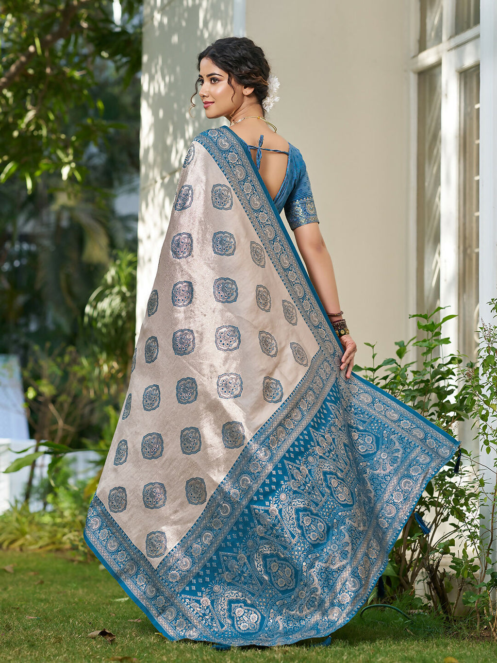 Shree Shyam Fashion Cream With Blue Silk Blend Saree - Distacart