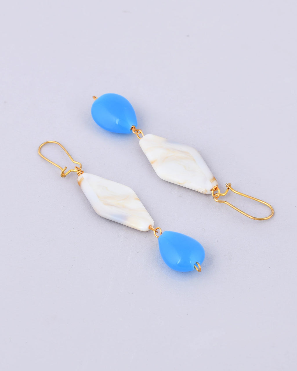 VOJ Women Sky Blue And White Beads Necklace And Earrings Set