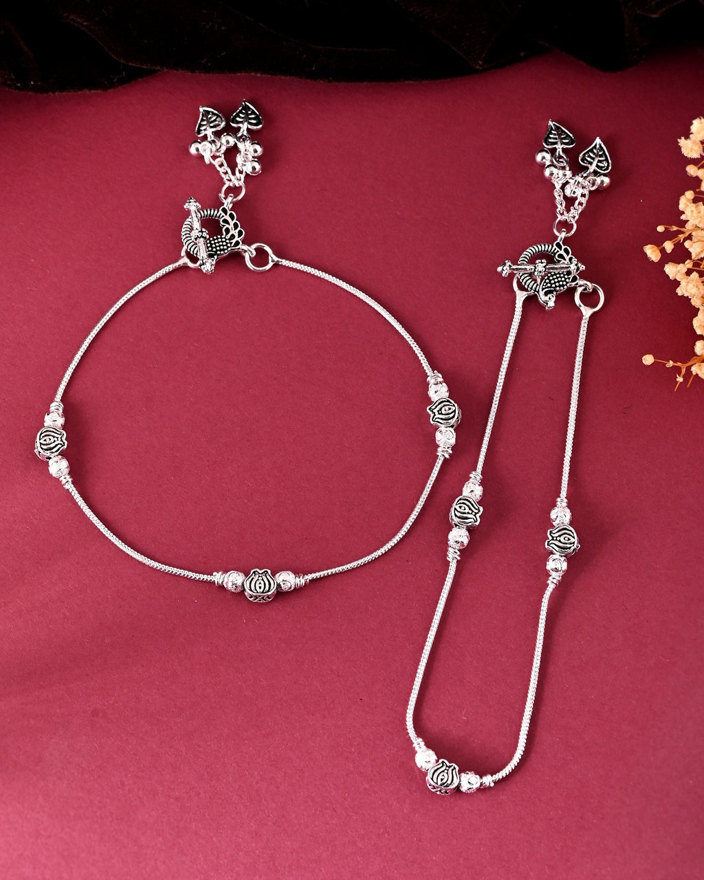 VOJ Set of 2 Silver Toned Floral Handcrafted Stainless Steel Anklet