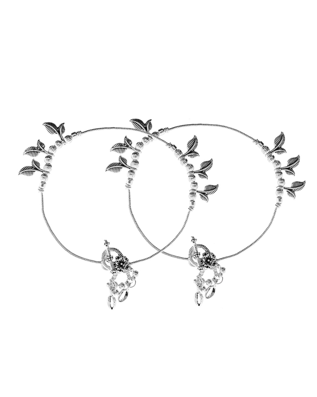 VOJ Set of 2 Silver Toned Leaf Designed Handcrafted Anklet