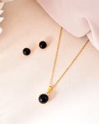 VOJ Gold Polished Stainless Steel Black Pearl Studded Chain Set