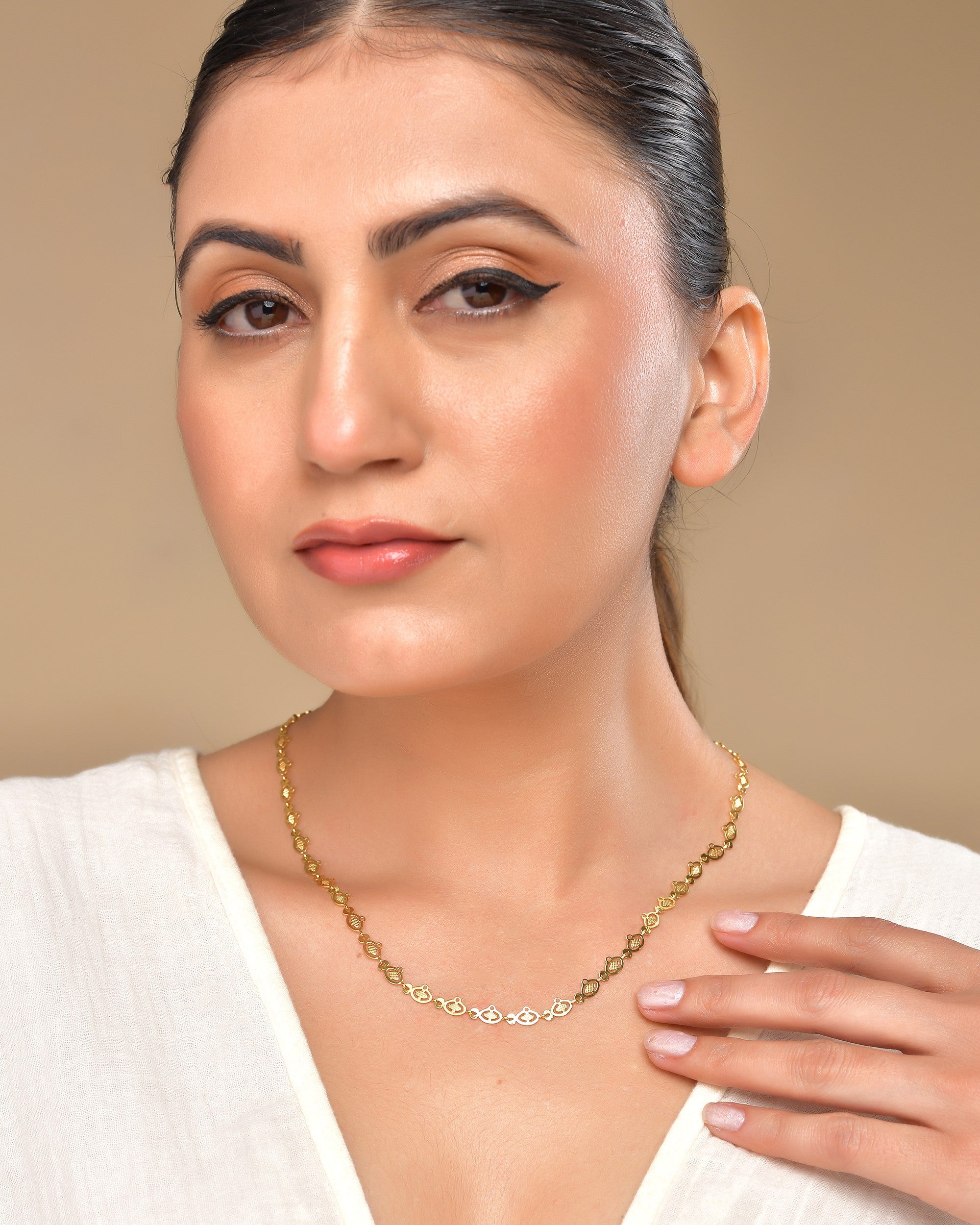 VOJ Gold Polished Oval Shaped Minimal Chain For Women - Distacart
