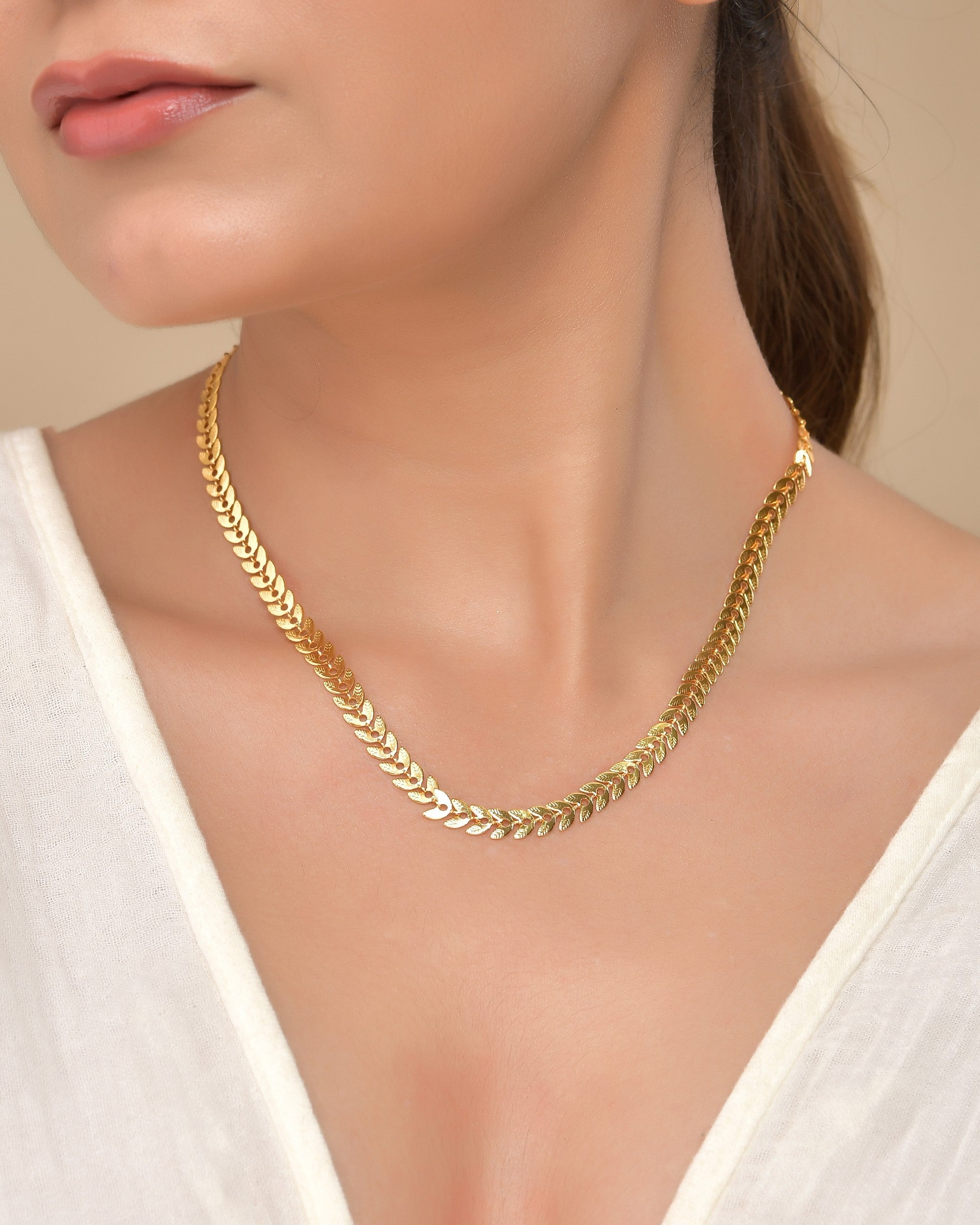 VOJ Leaf Shaped Minimal Chain For Women - Distacart