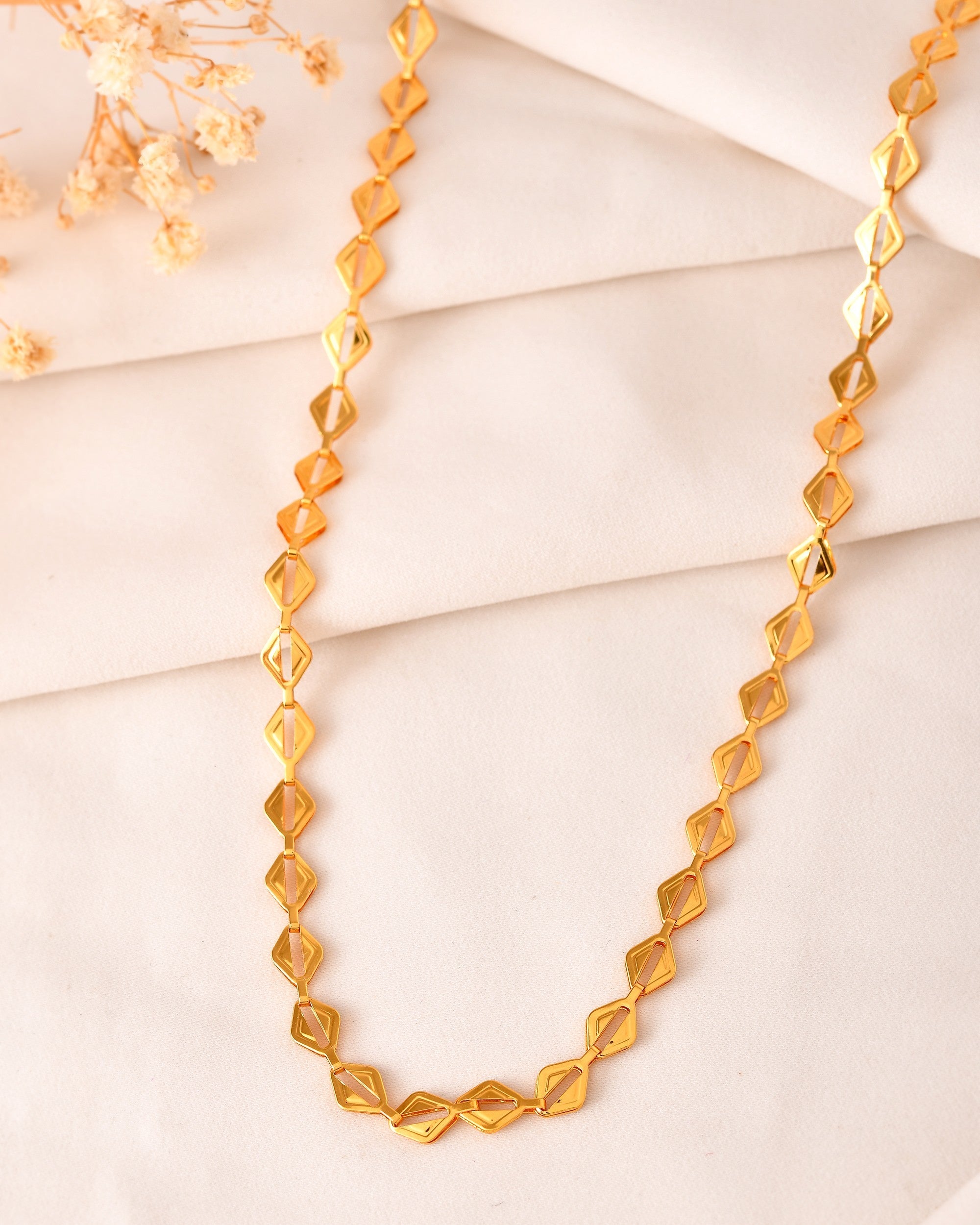 VOJ Gold Polished Geometrical Shaped Stainless Steel Chain For Women - Distacart