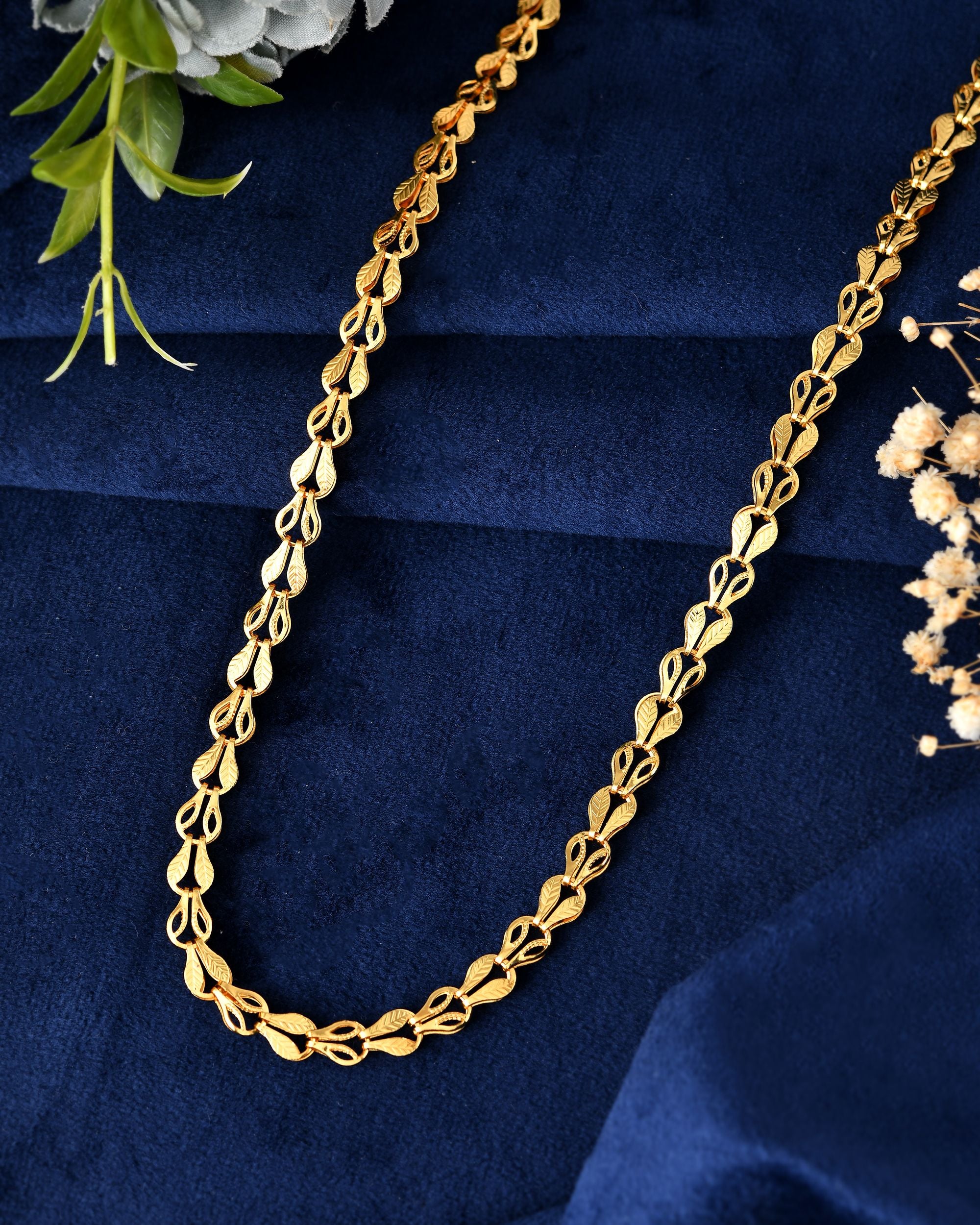 VOJ Men Designer Classic Gold Polished Chain - Distacart