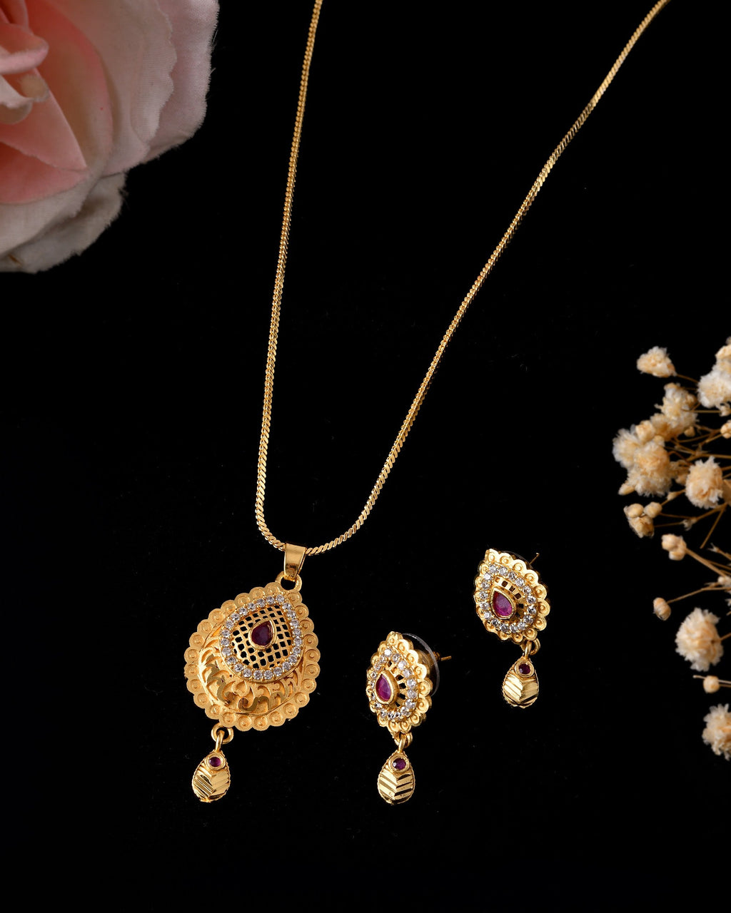 VOJ Gold Polished Teardrop Shaped Pendant With Chain Set - Distacart