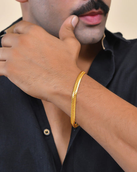 VOJ Men Stainless Steel Gold Polished Handcrafted Bracelet