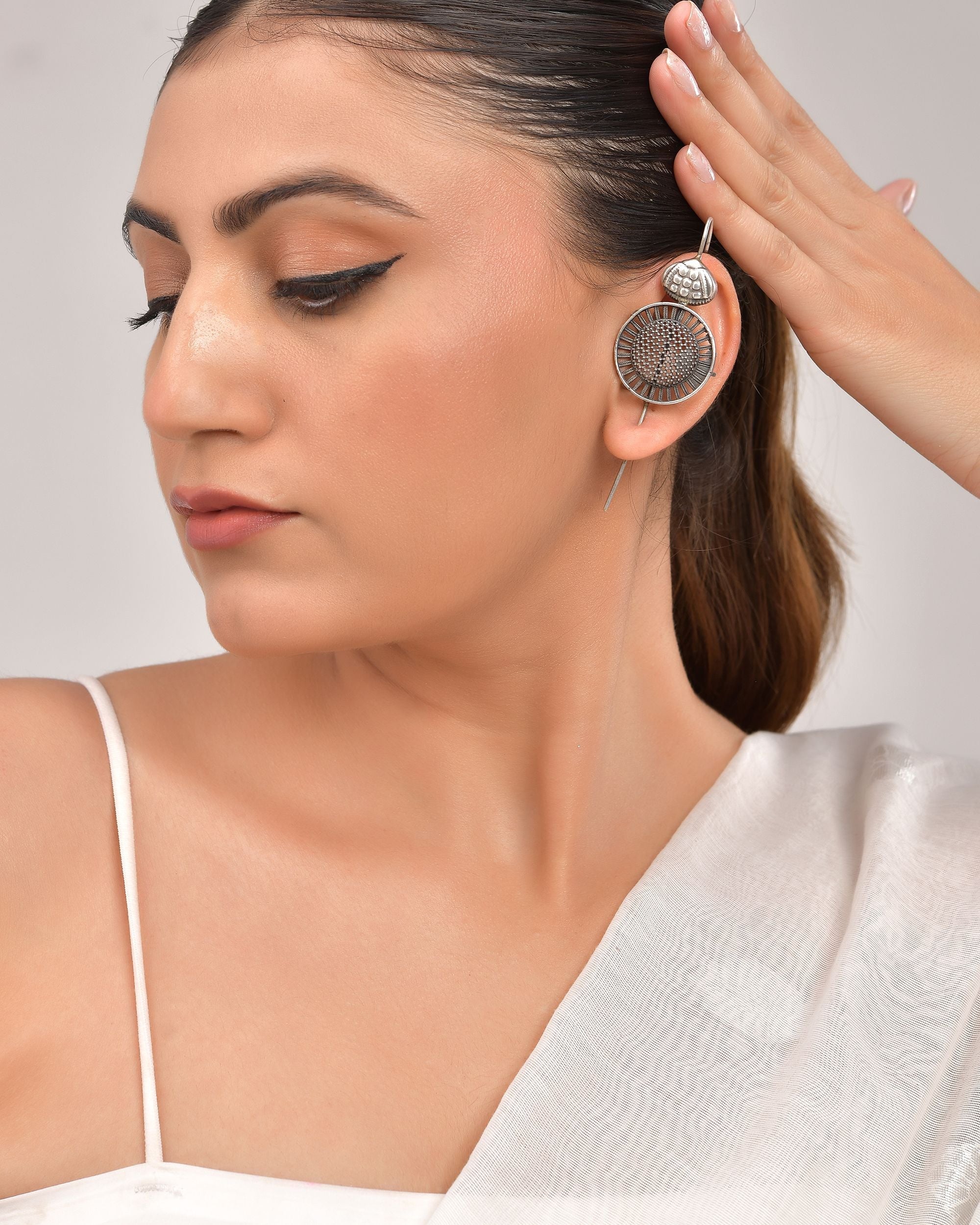 VOJ Silver Plated Circular Shaped Ear Cuff - Distacart