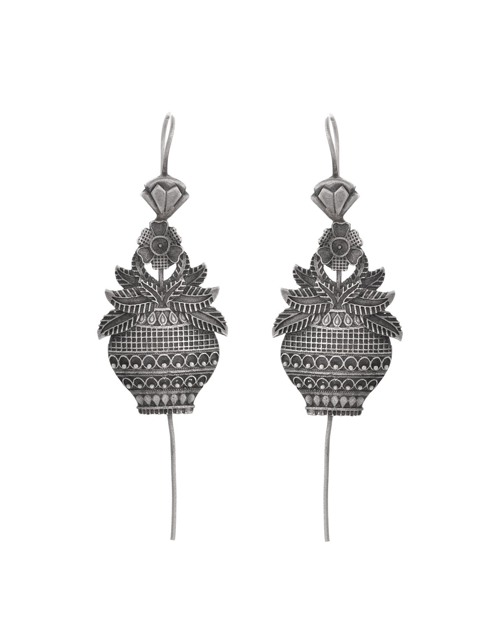 VOJ Silver Toned Designer Floral Shaped Ear Cuff - Distacart