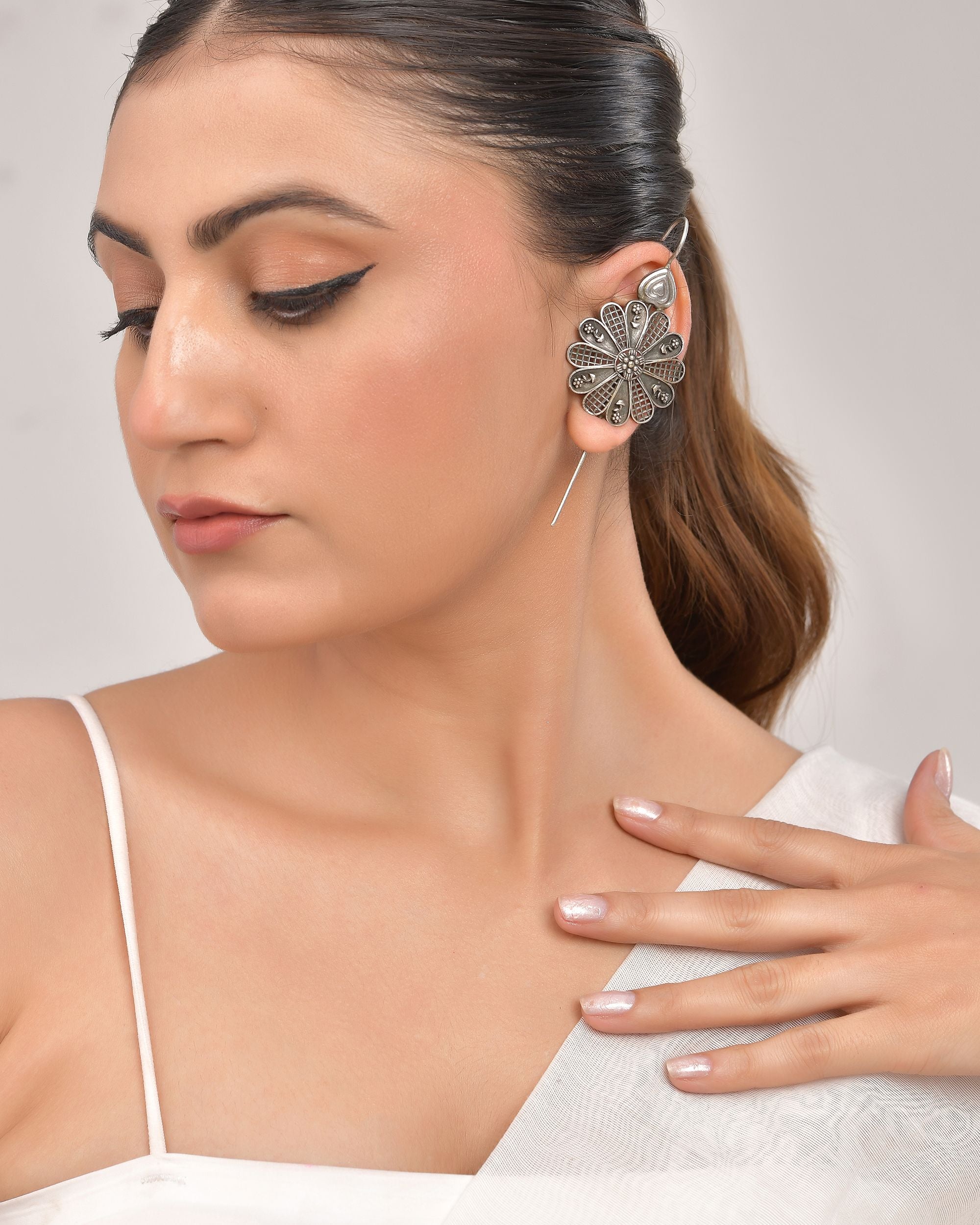 VOJ Silver Plated Flower Shaped Elegant Ear Cuff - Distacart