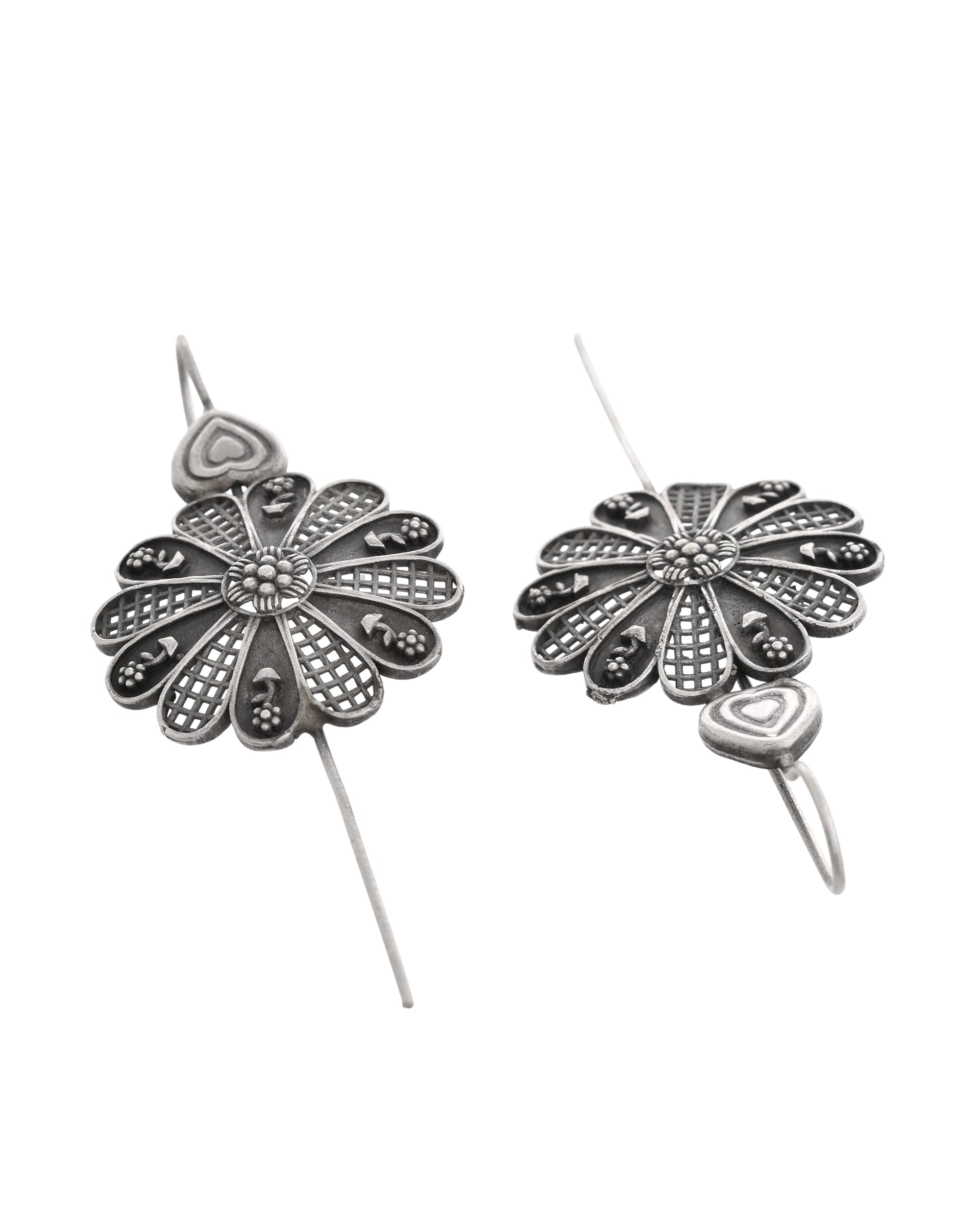 VOJ Silver Plated Flower Shaped Elegant Ear Cuff - Distacart
