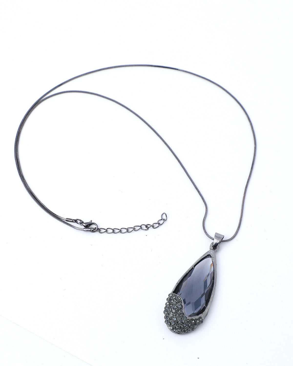 VOJ Black Stone Studded Pandent Necklace