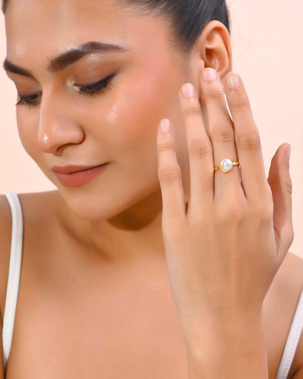 VOJ Gold-Polished One Pearl Ring