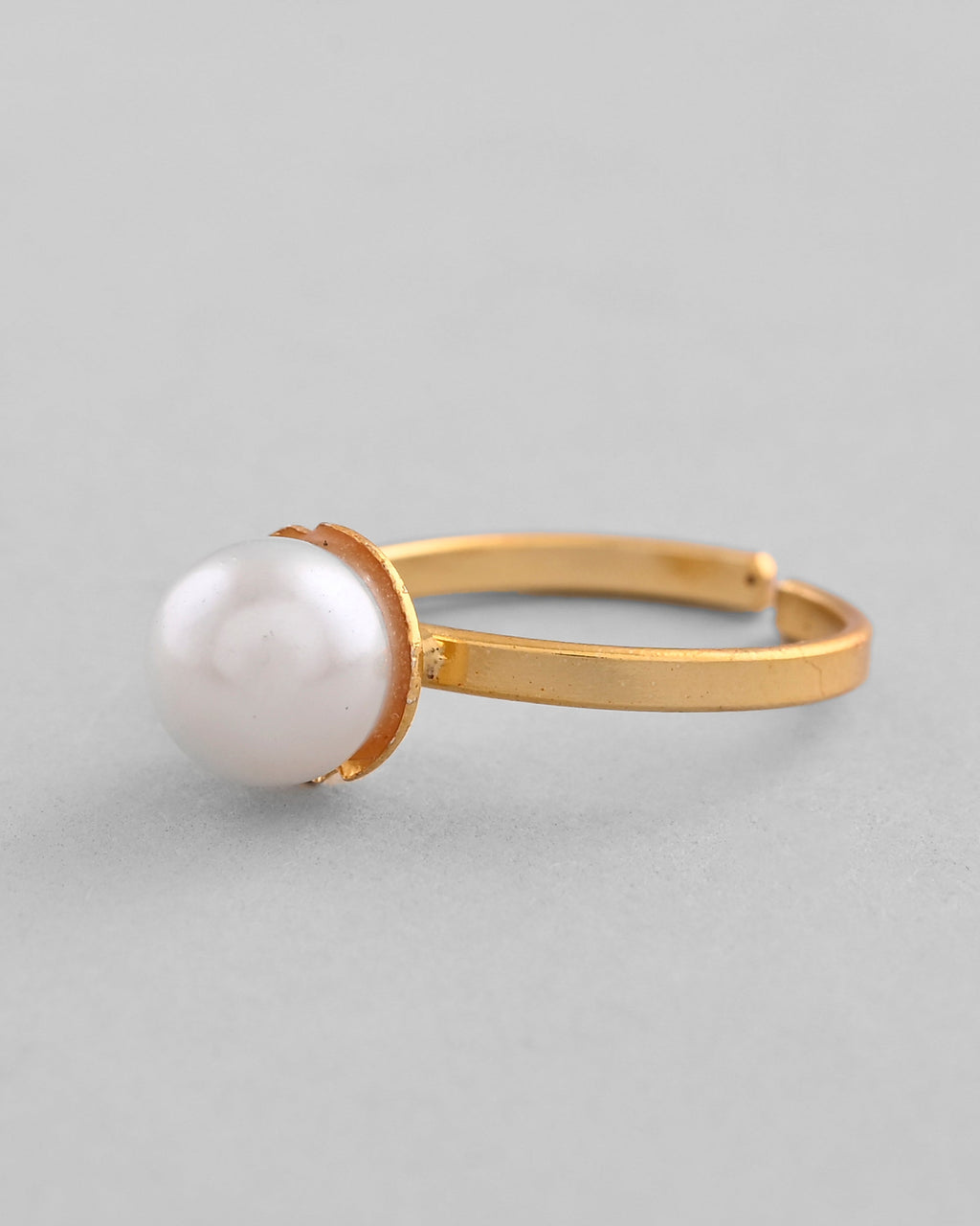 VOJ Gold-Polished One Pearl Ring