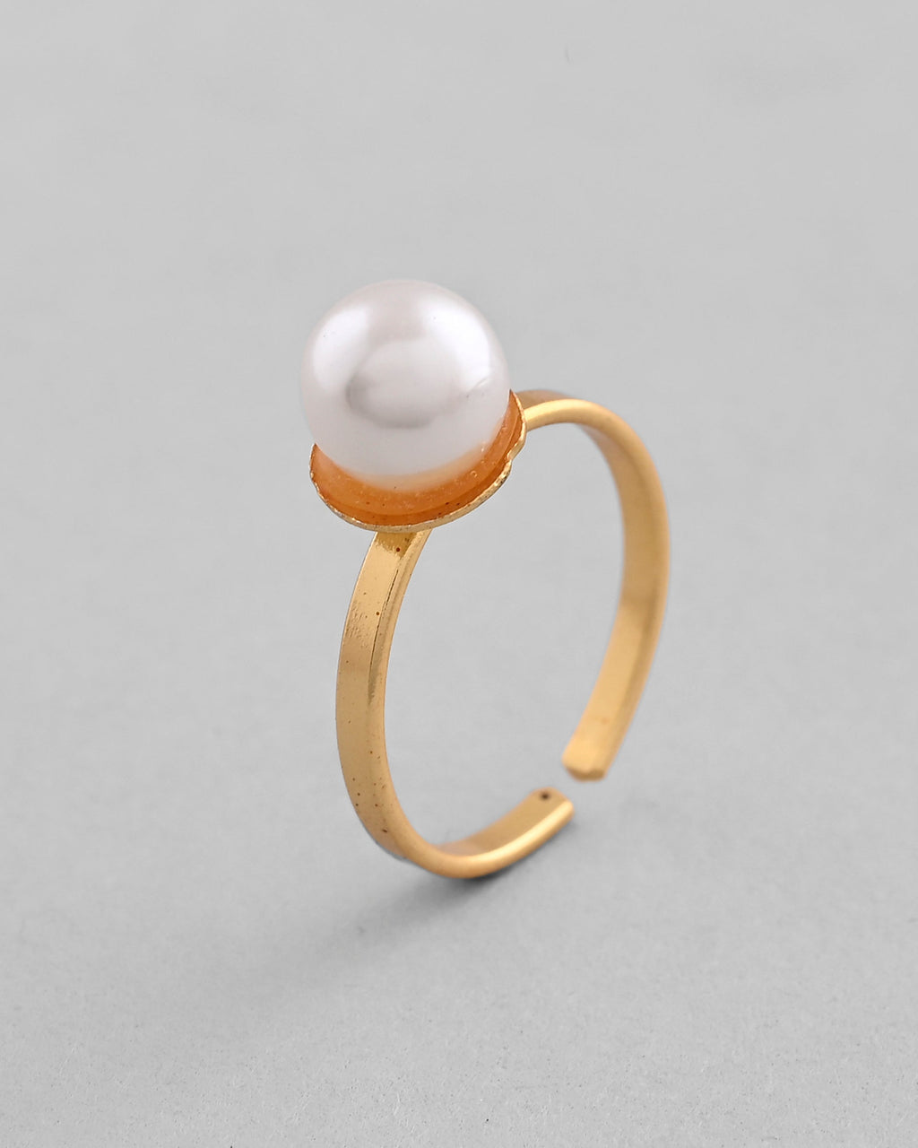 VOJ Gold-Polished One Pearl Ring