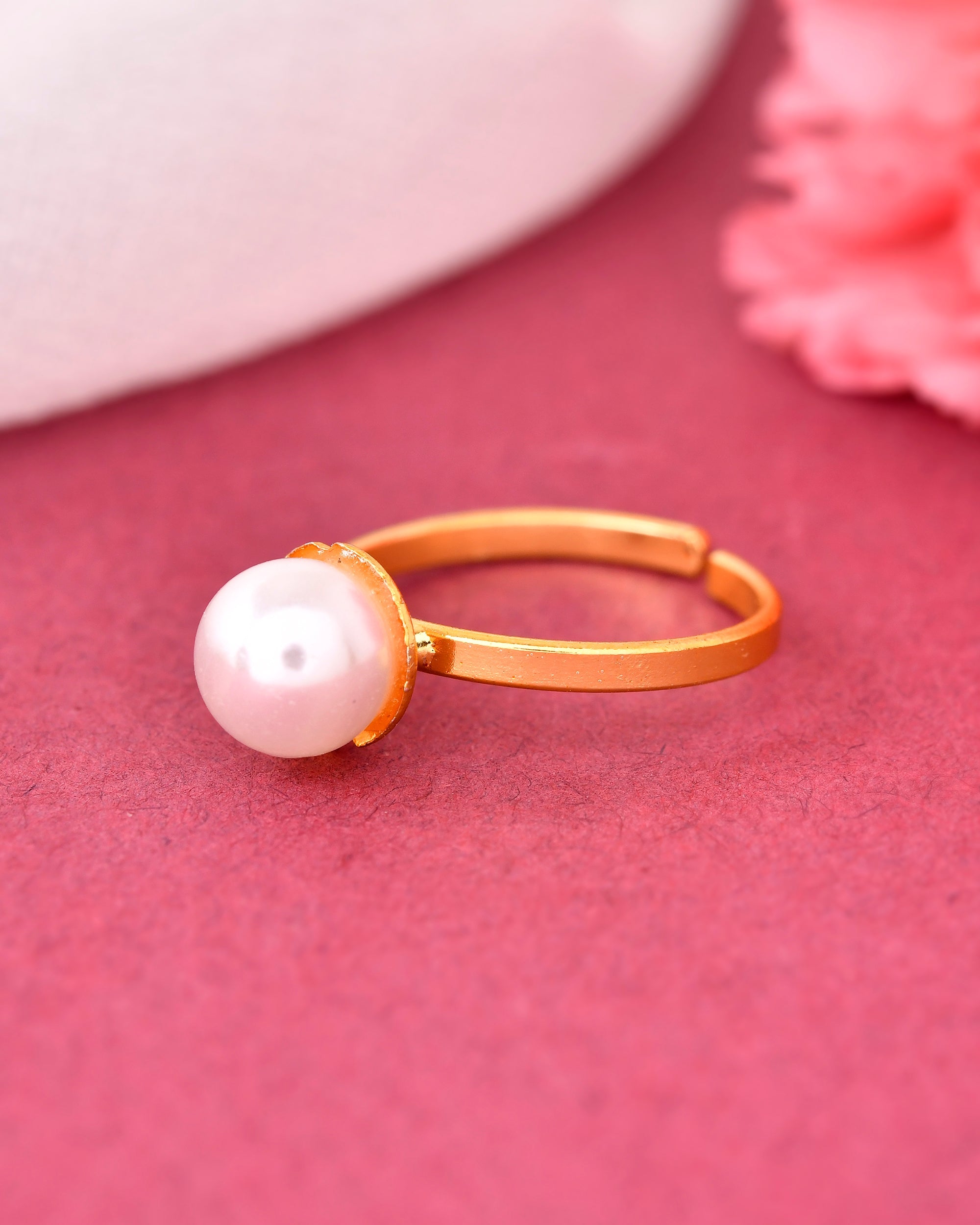 VOJ Gold-Polished One Pearl Ring