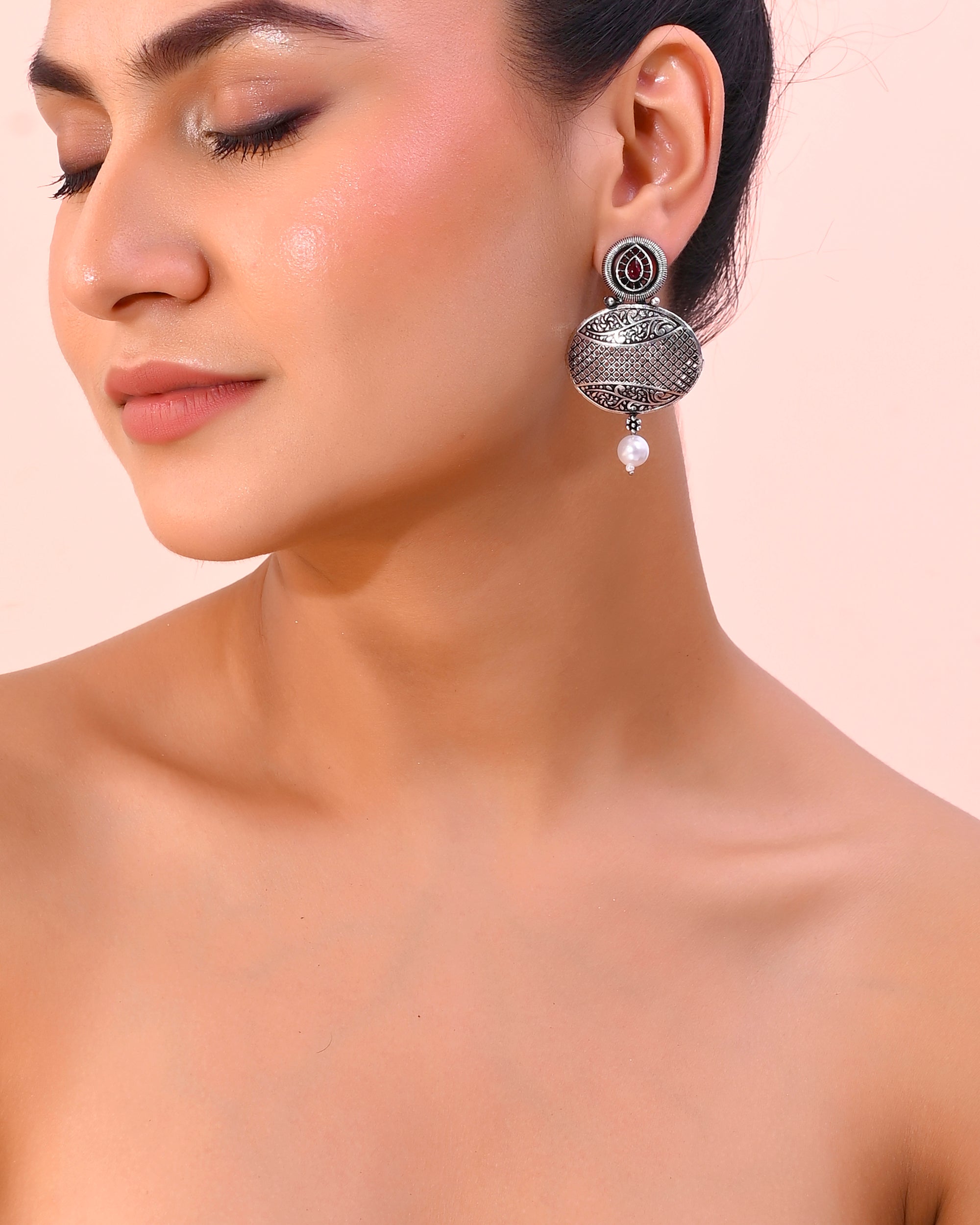 VOJ Rhodium-Plated Oxidized Contemporary With Pearl Earrings - Distacart