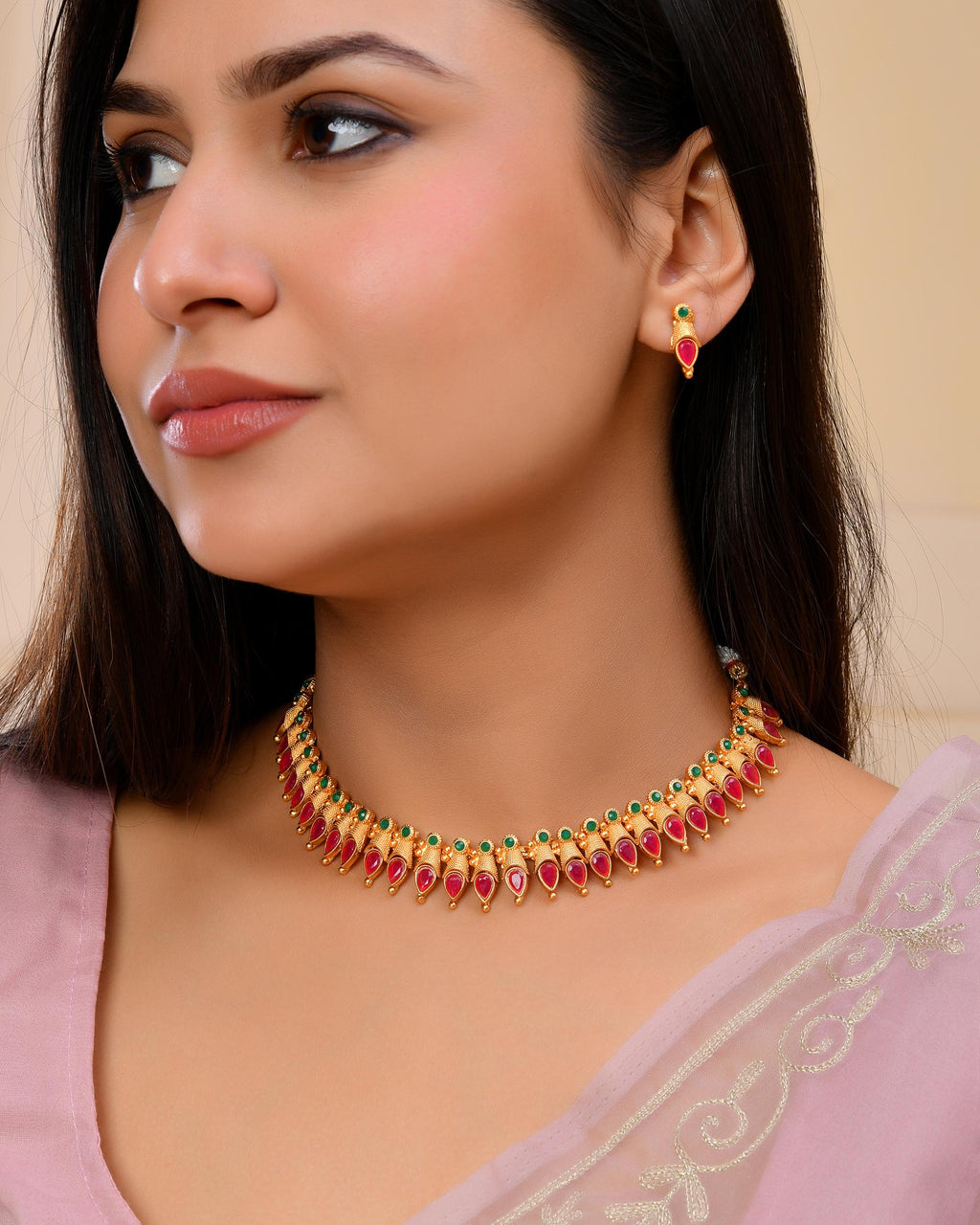 VOJ Gold-Polished Teardrop Shaped Designed Necklace With Earrings Set