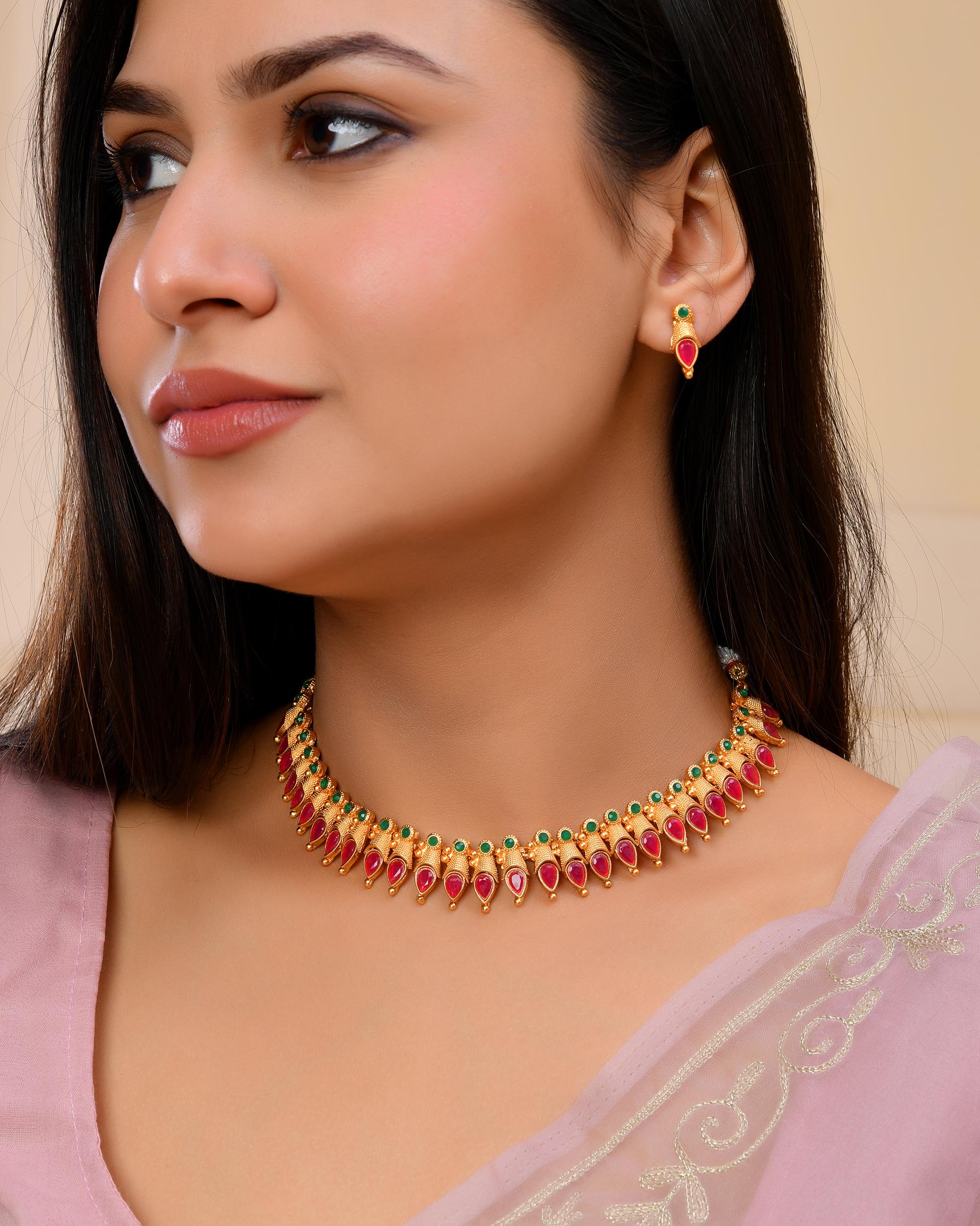 VOJ Gold-Polished Teardrop Shaped Designed Necklace With Earrings Set