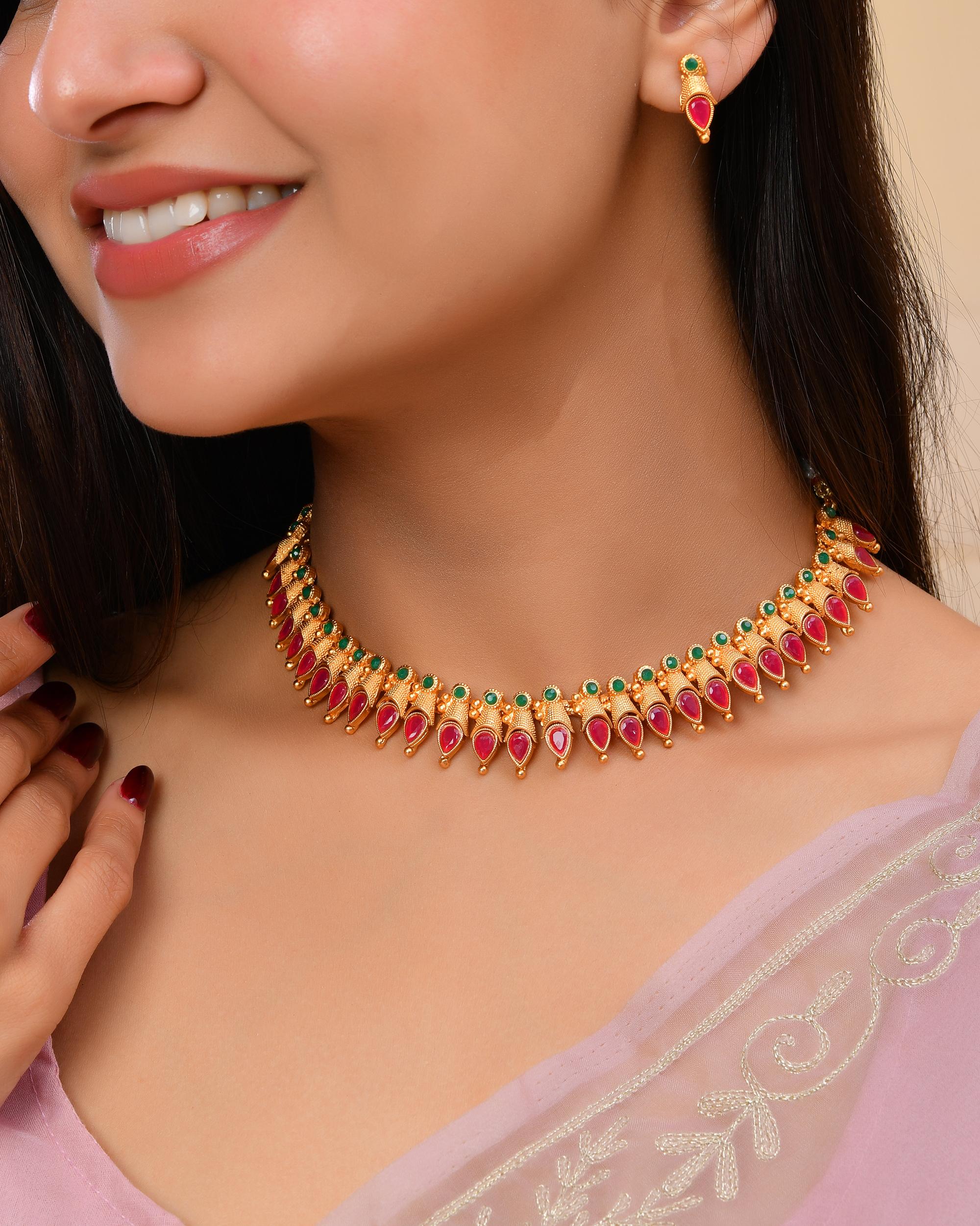 VOJ Gold-Polished Teardrop Shaped Designed Necklace With Earrings Set