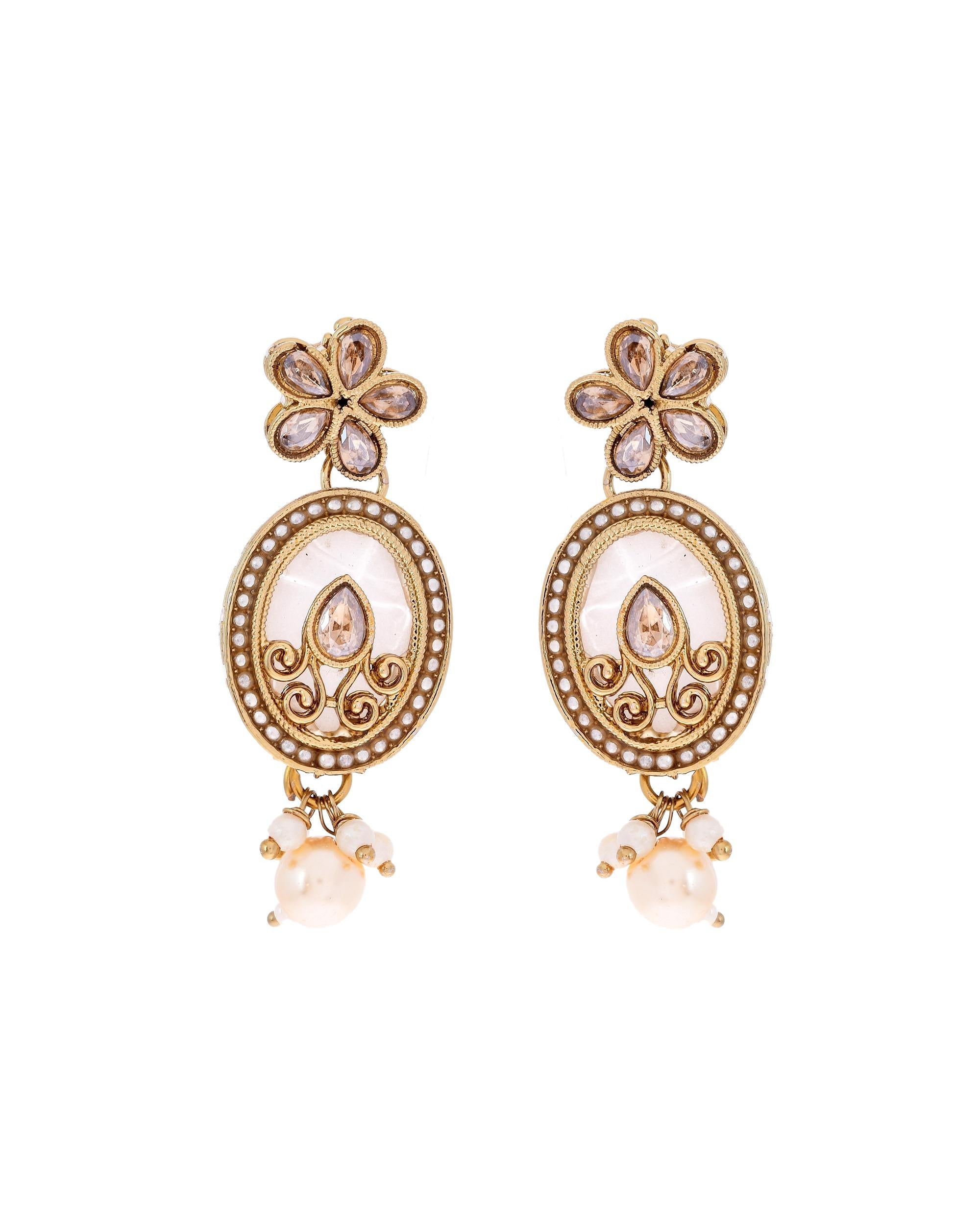 VOJ Gold-Polished Kundan Stone Studded White Necklace With Maang Tikka And Earrings Set