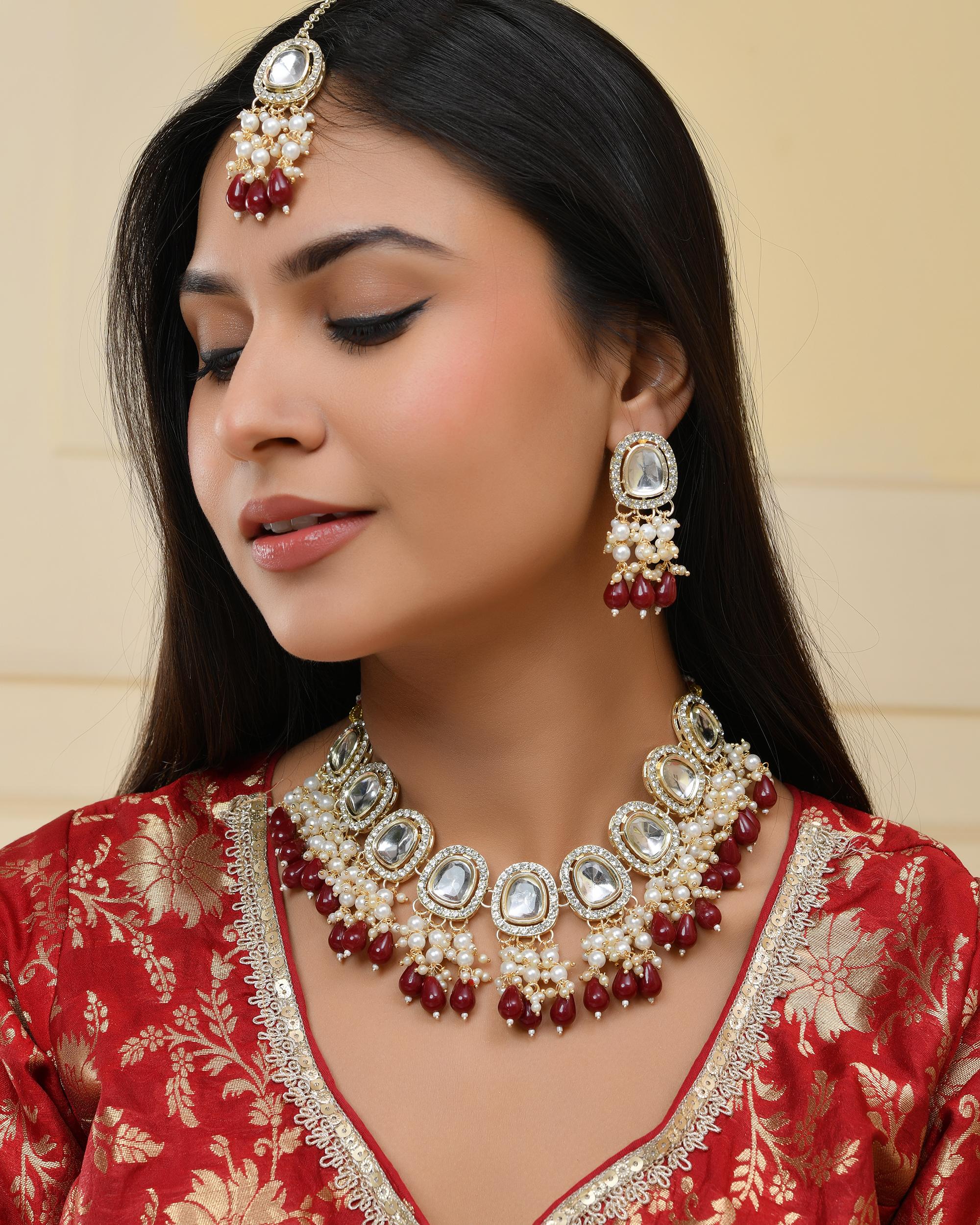 VOJ Kundan Stone And Maroon Beaded Studded Gold-Polished Jewellery Set