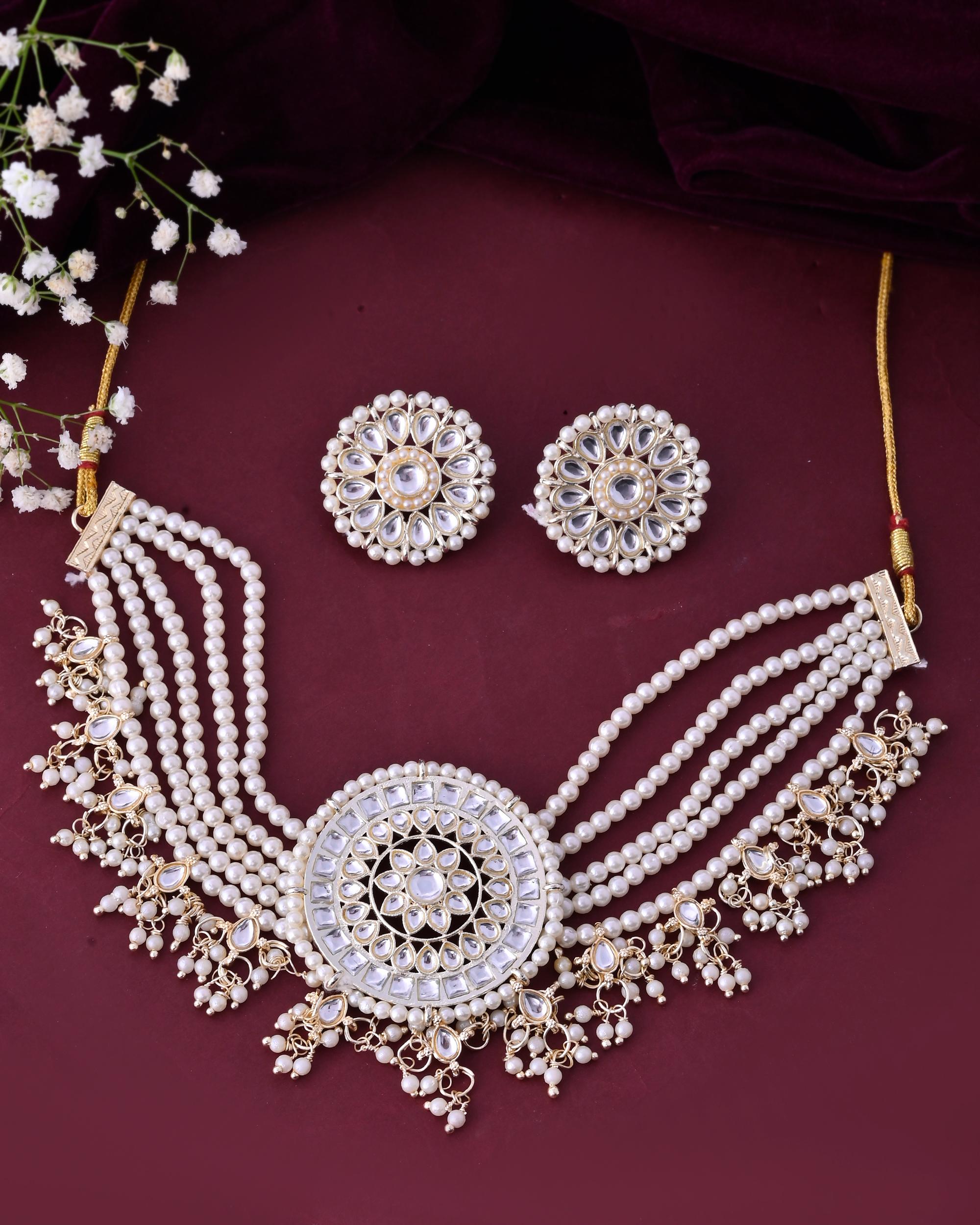 VOJ Gold-Polished Kundan Studded Choker Jewellery Set