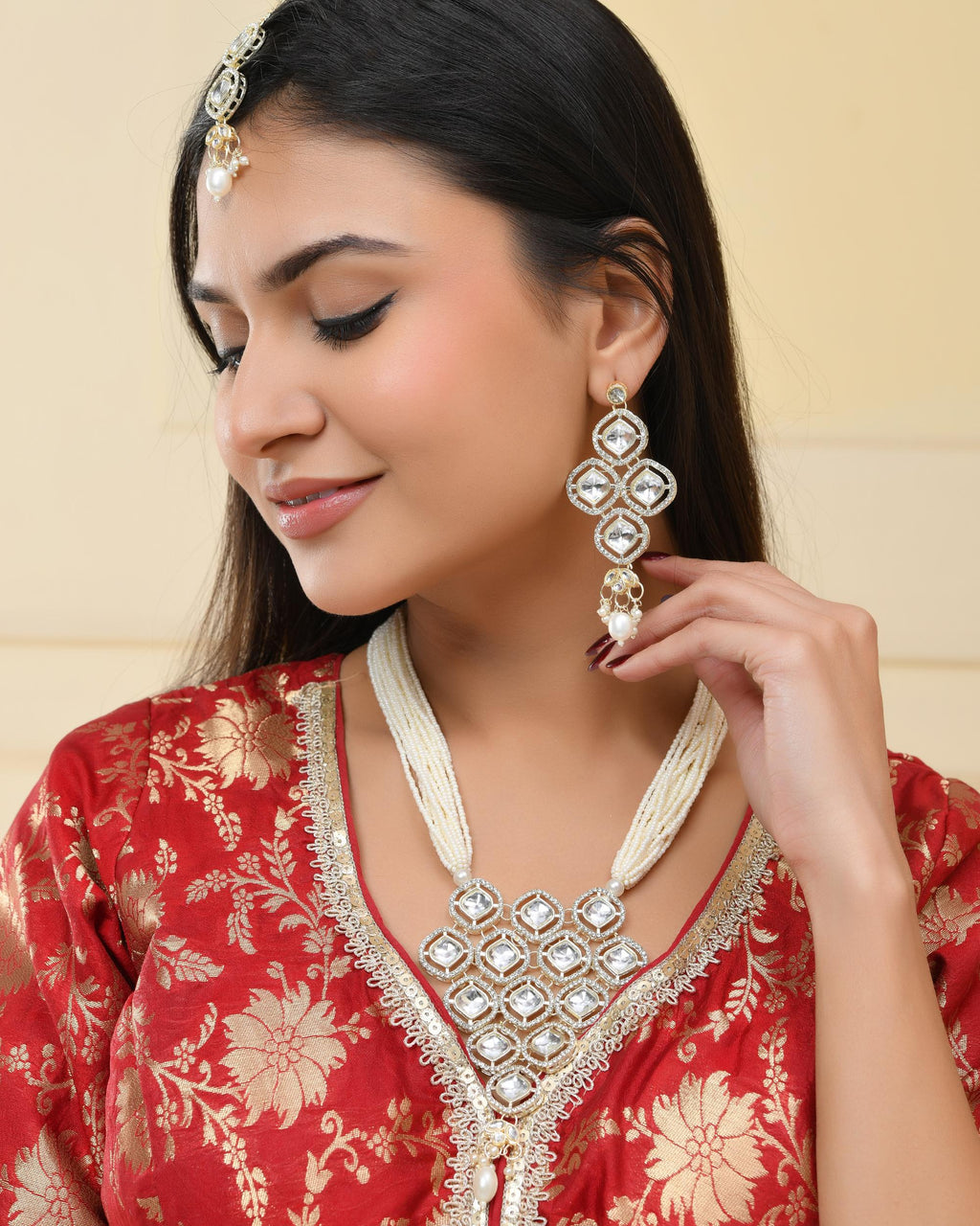 VOJ Gold-Polished Stone With White Beaded Long Jewellery Set
