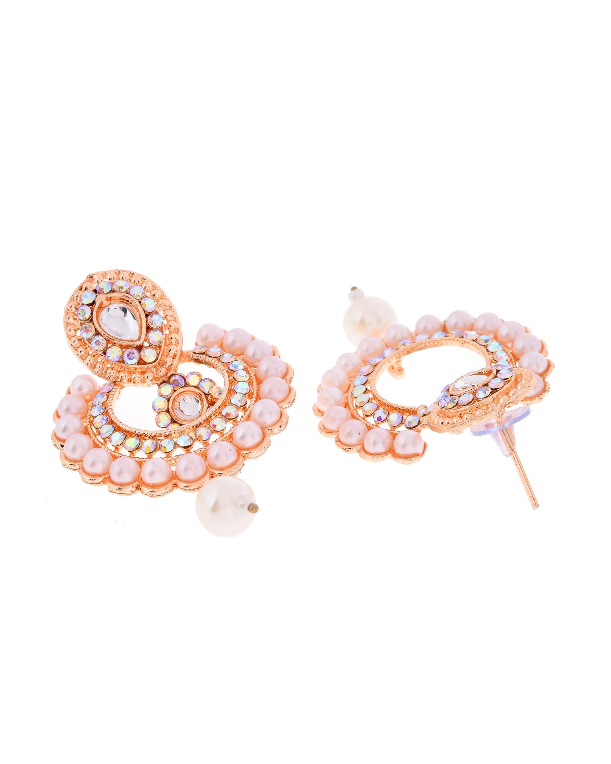 VOJ Gold-Polished Stone And White Beaded Choker Jewellery Set With Maang Tikka