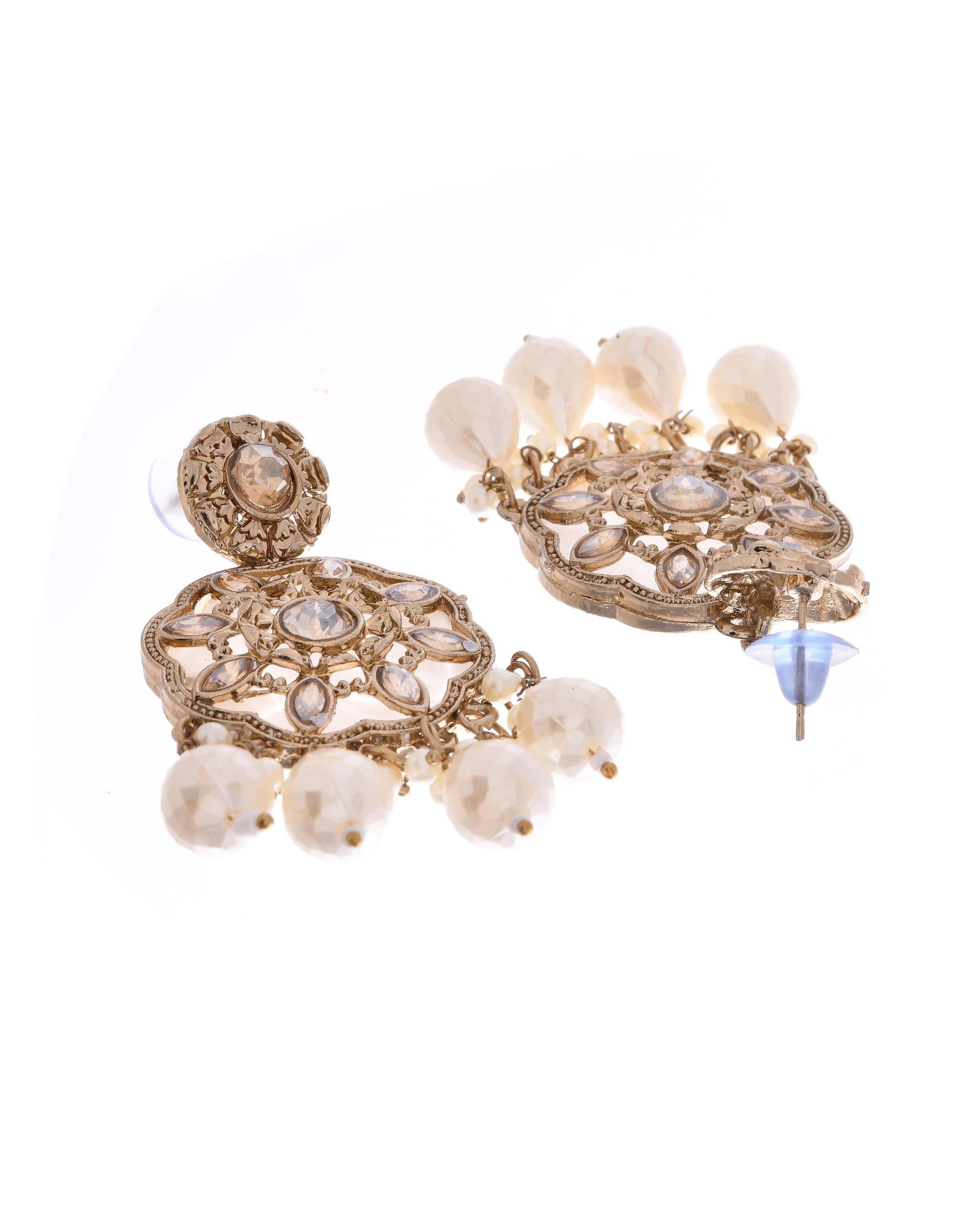 VOJ Gold-Polished Kundan And White Beaded Jewellery Set
