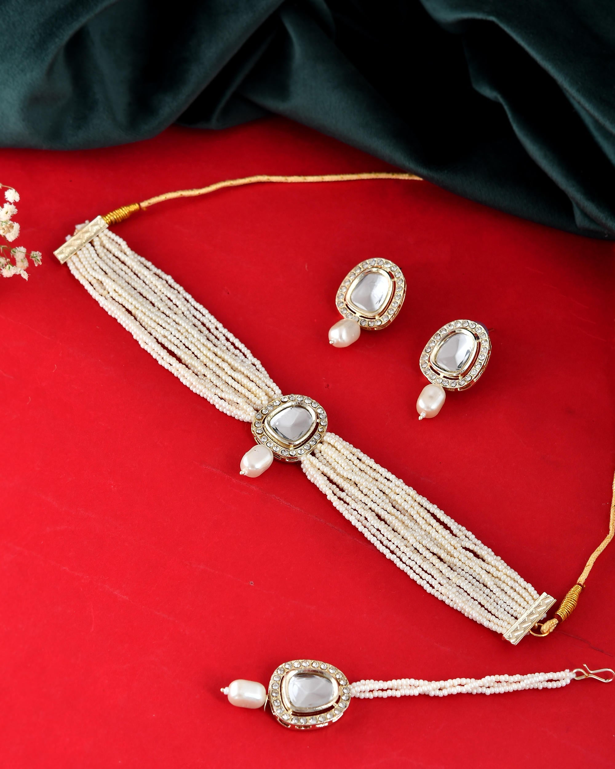 VOJ White Kundan Studded Choker Set