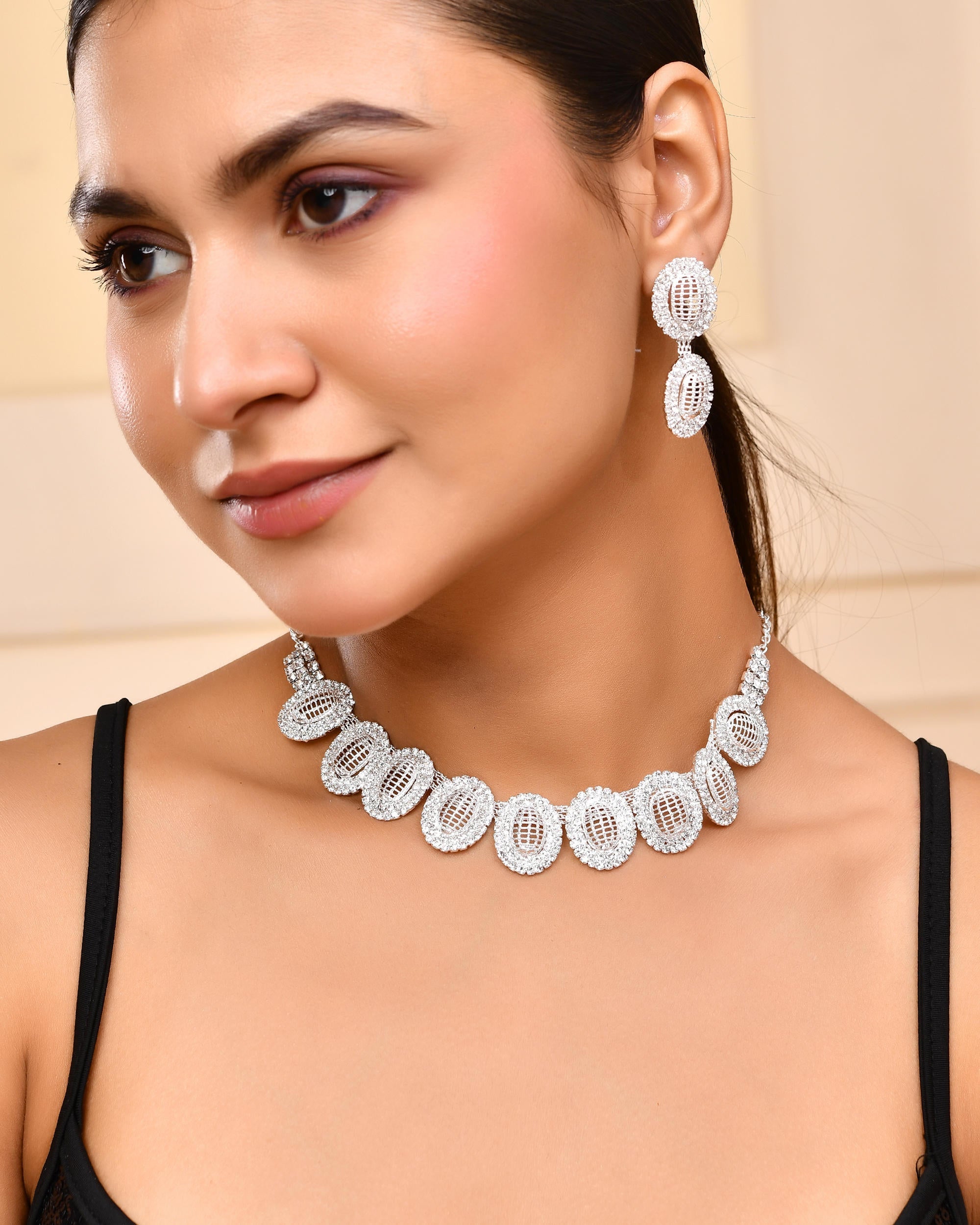 VOJ Silver-Plated Stones Studded Oval Shaped Jewellery Set
