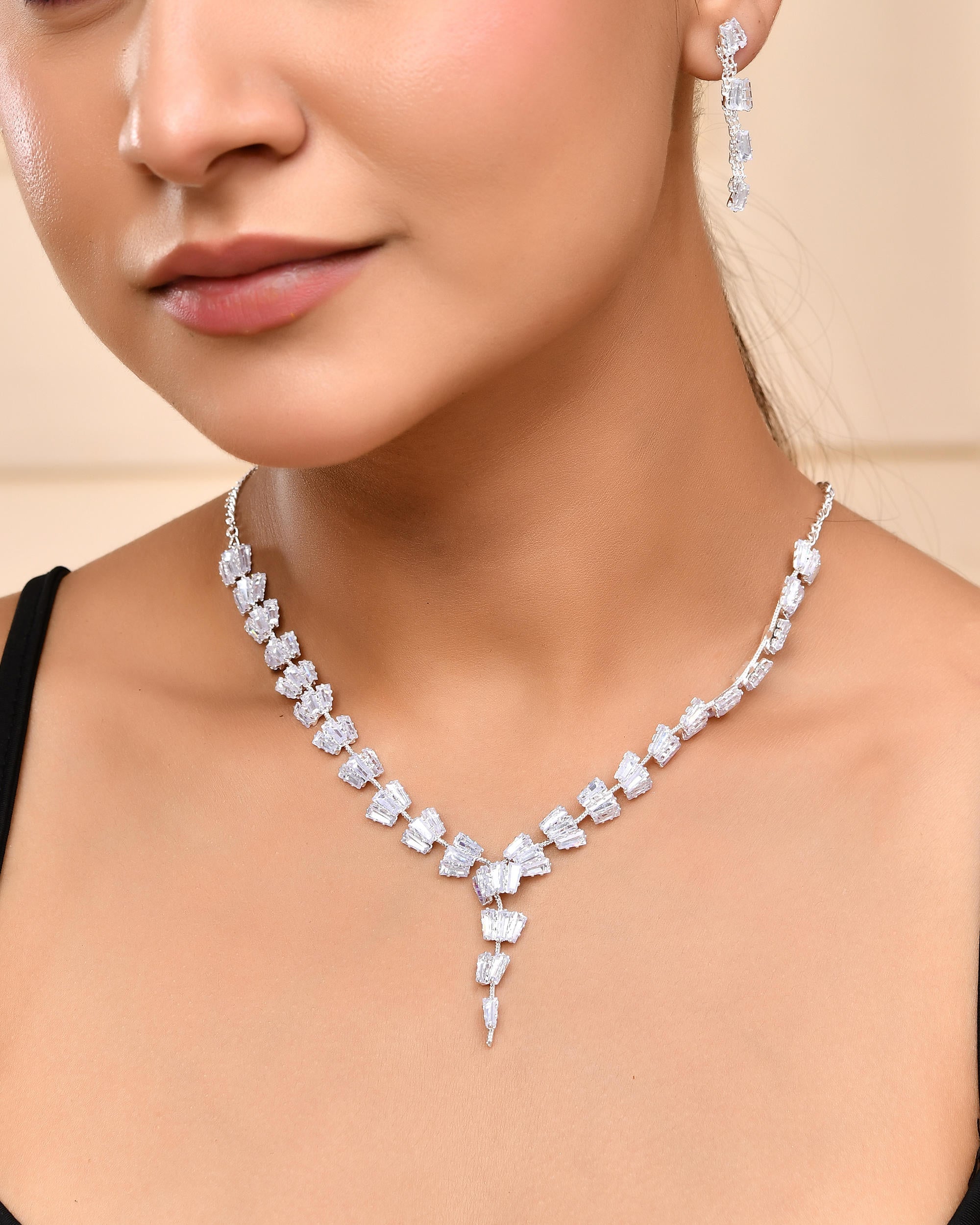 VOJ Silver Plated Artifical Stone Studded Necklace Set