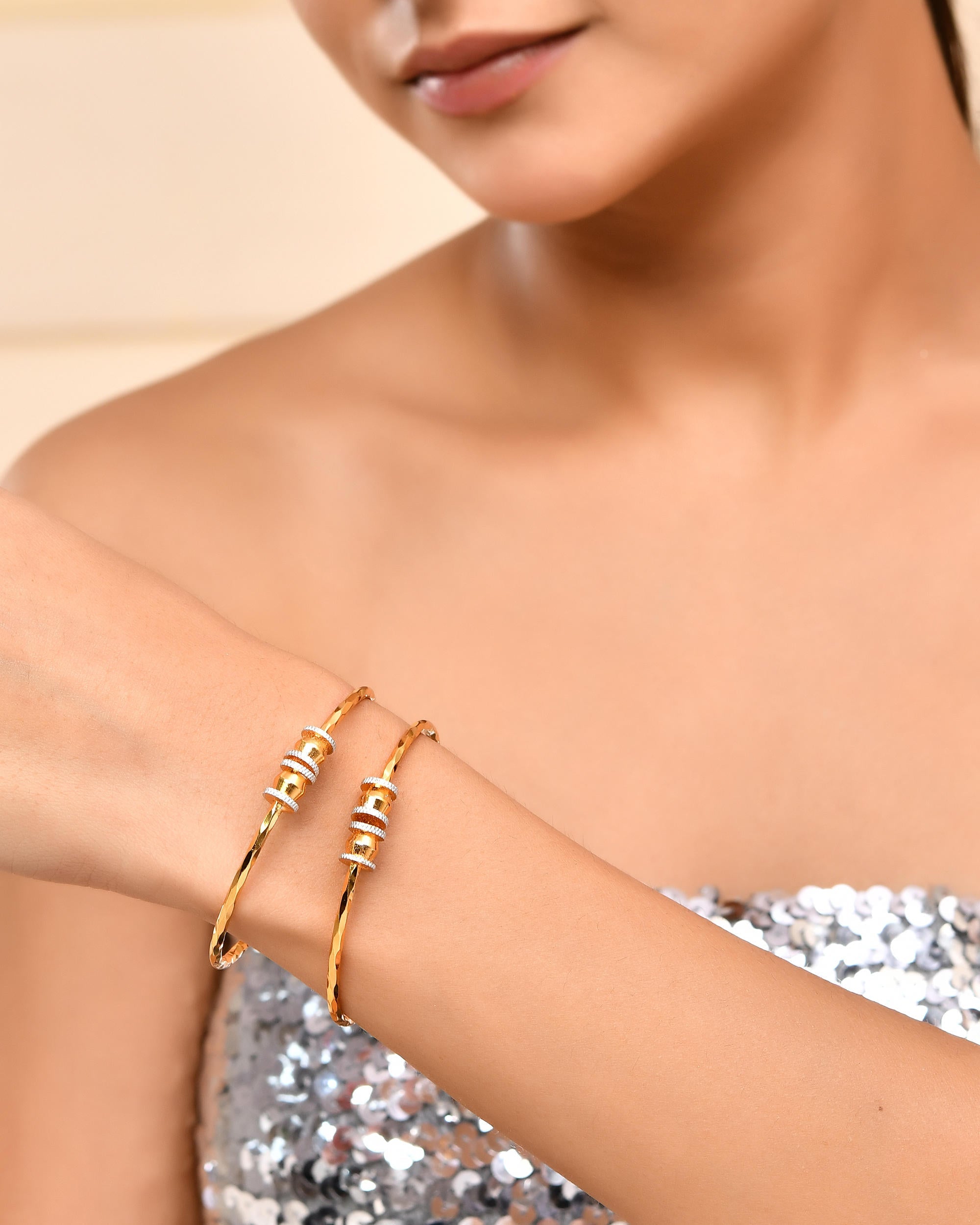 VOJ Set of 2 Gold-Polished Simple Bangles - Distacart