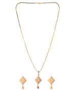 VOJ Gold-Polished Geomatrical AD Stone Studded Chain Set