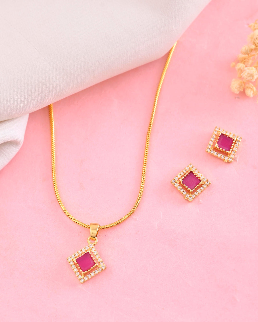 VOJ Gold-Polished Square Shaped Ruby Red Stone Studded Chain Set