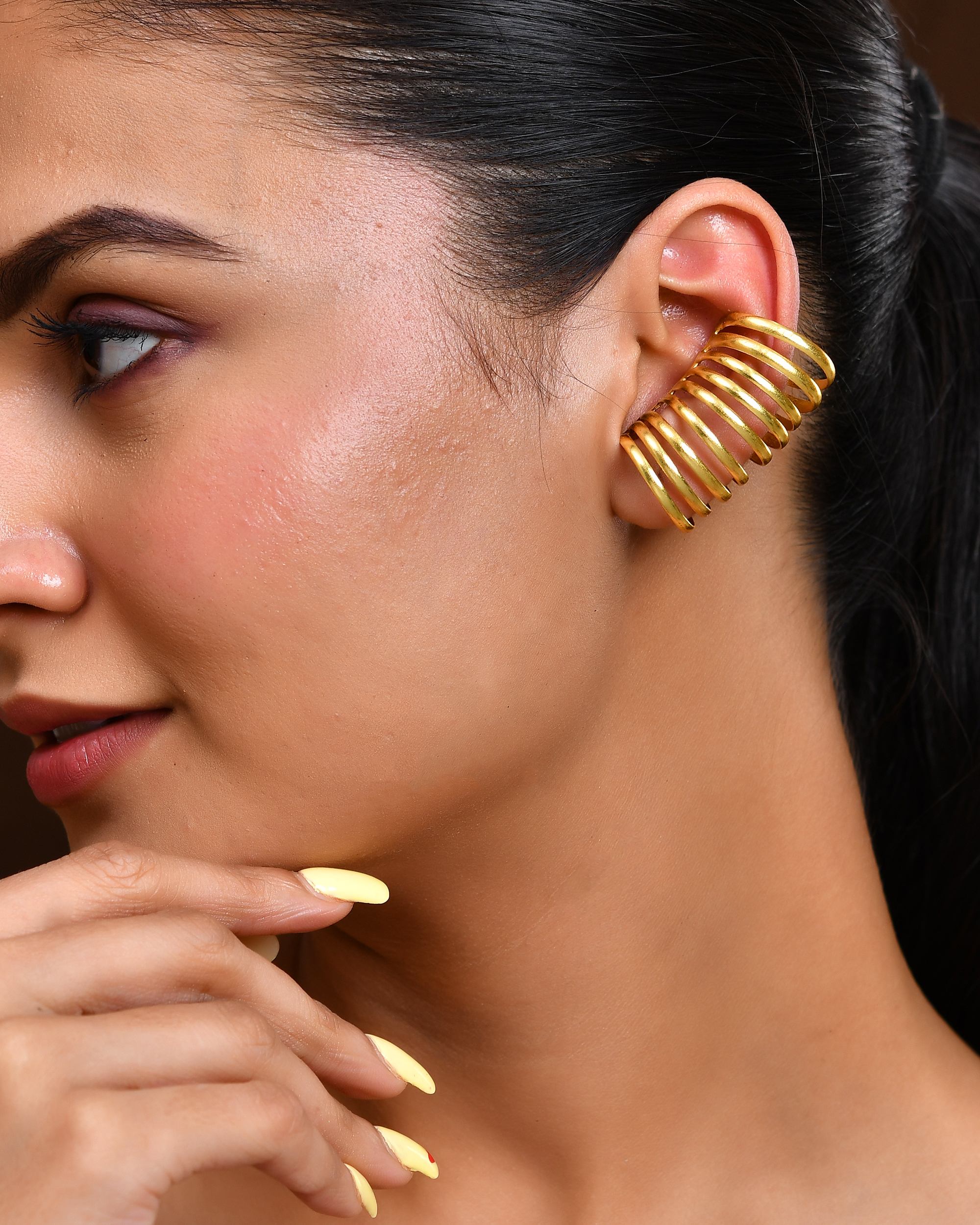 VOJ Gold Polished Circular Openable Ear Cuff - Distacart
