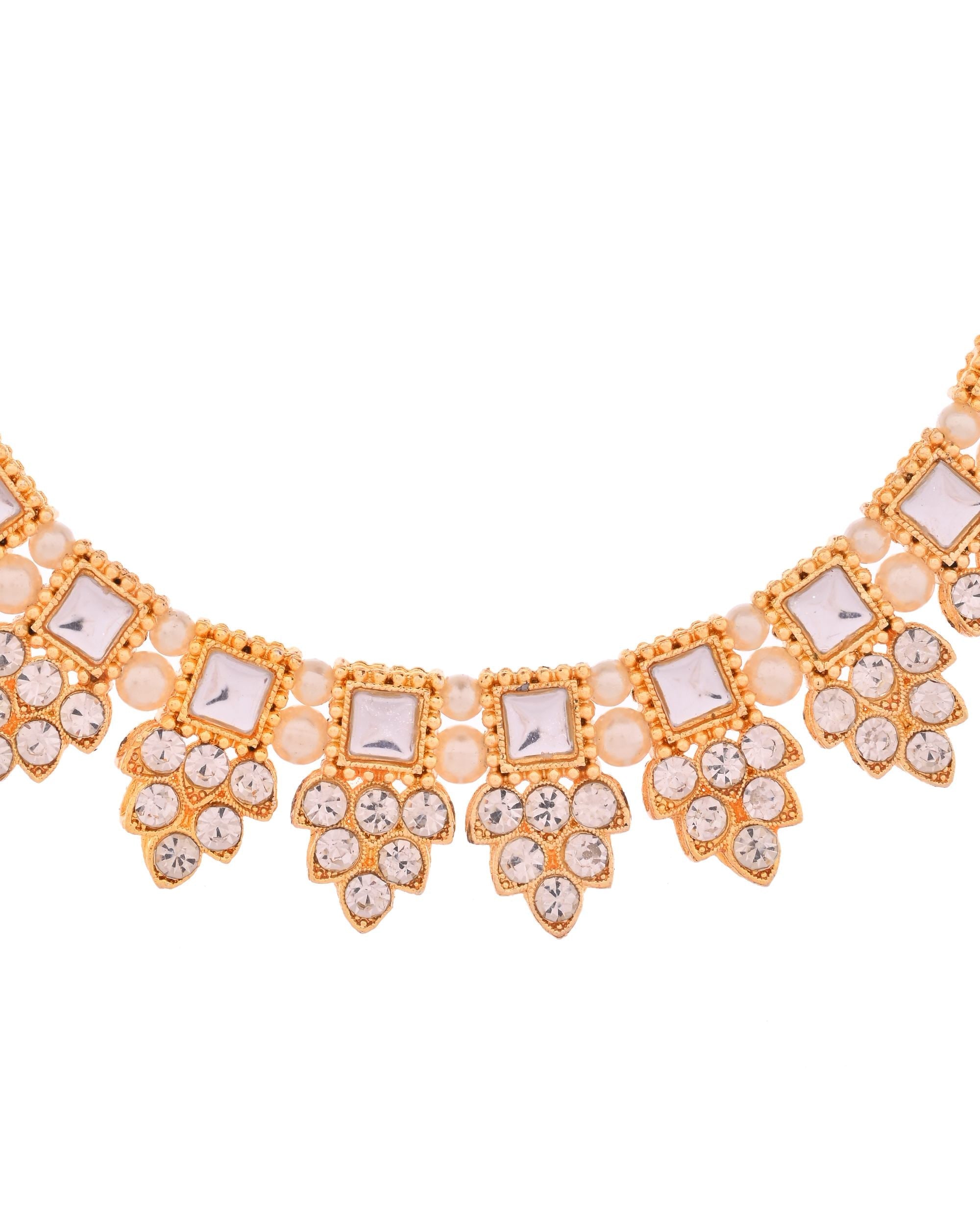 VOJ Gold Polished Stone Studded Necklace Set With Maang Tikka