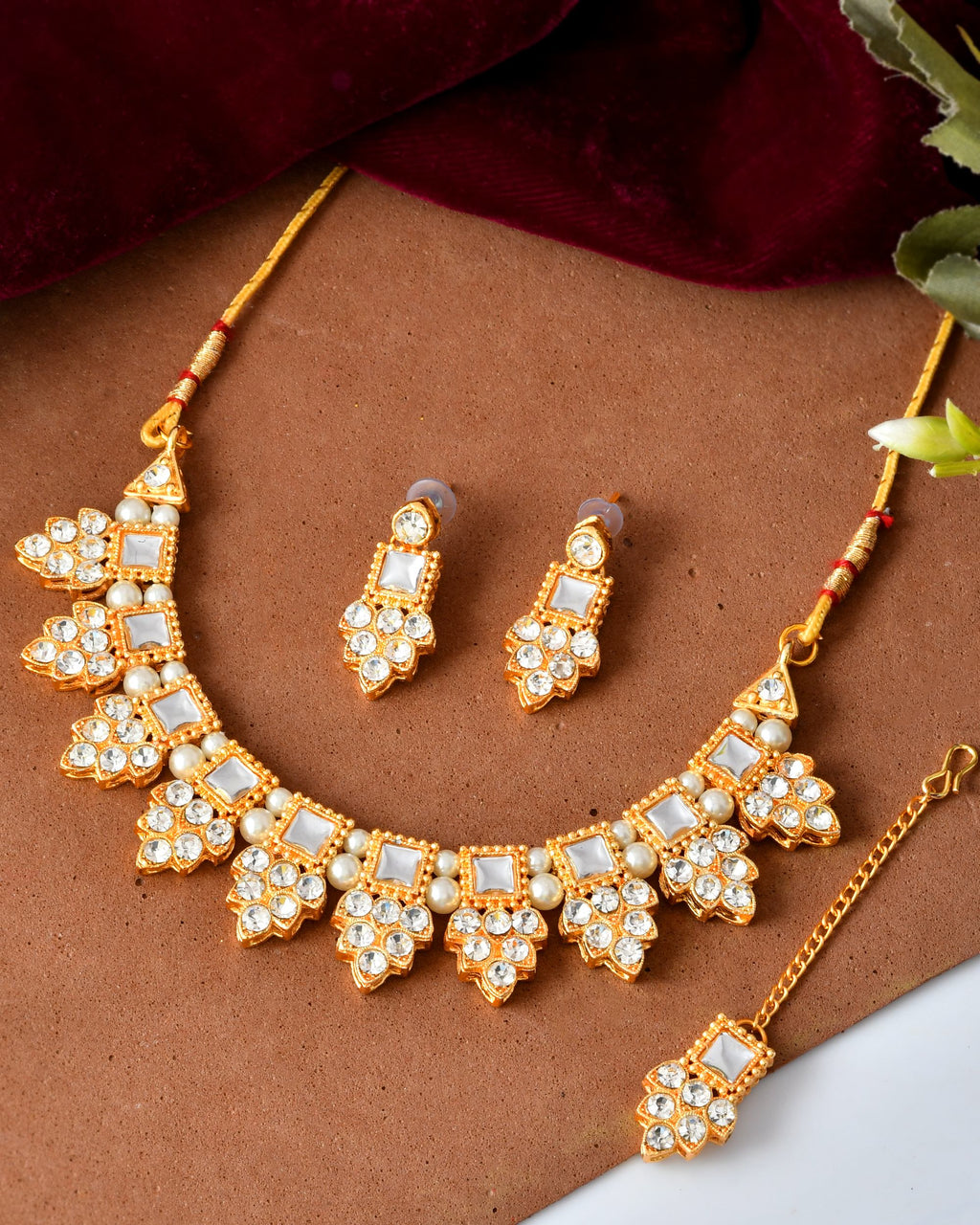 VOJ Gold Polished Stone Studded Necklace Set With Maang Tikka