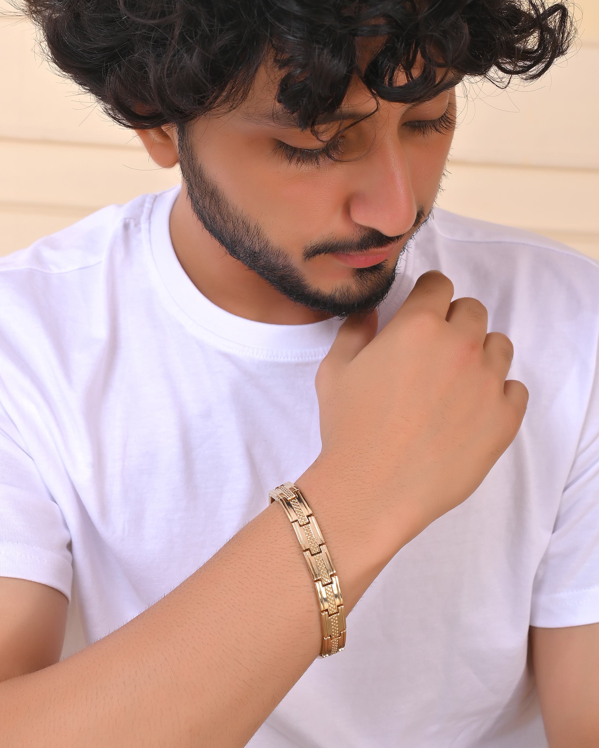 VOJ Men Gold-Toned Stainless Steel Grid Pattern Chain Bracelet - Distacart