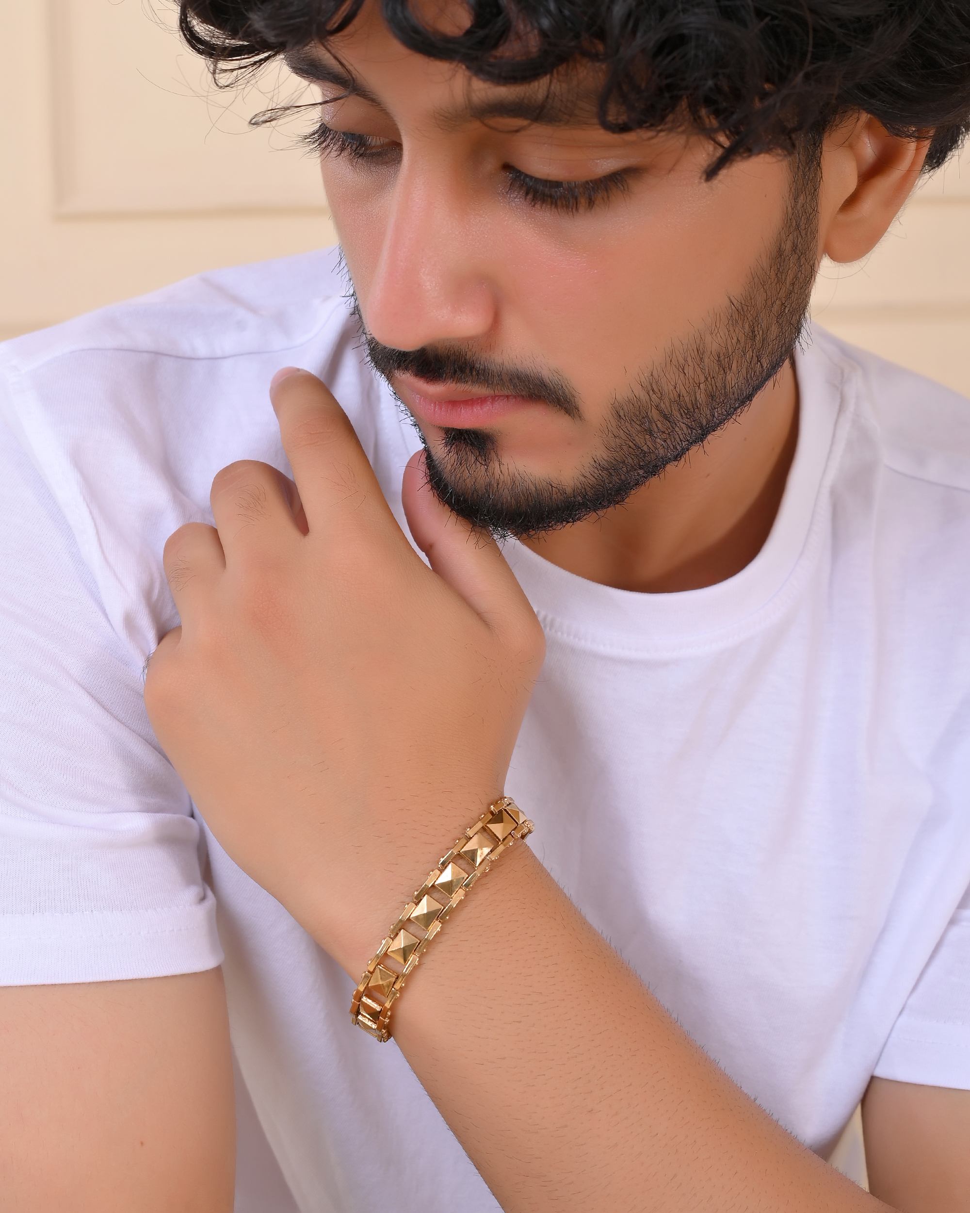 VOJ Geometric Design Gold Polished Bracelet - Distacart