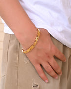 VOJ Gold Toned Linked Minimal Bracelet For Men's - Distacart