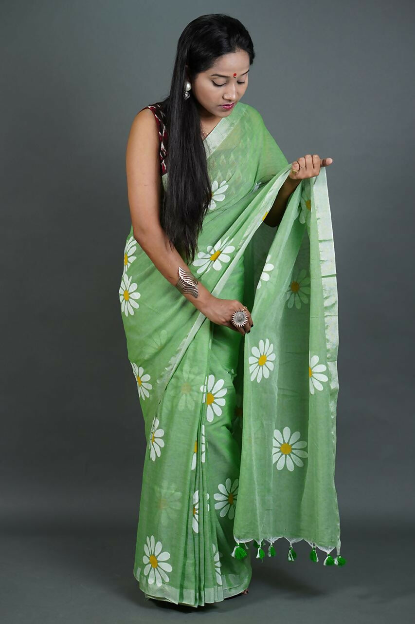Exclusive Collection Light Green Pure Cotton Saree With Sunflower Design - Distacart