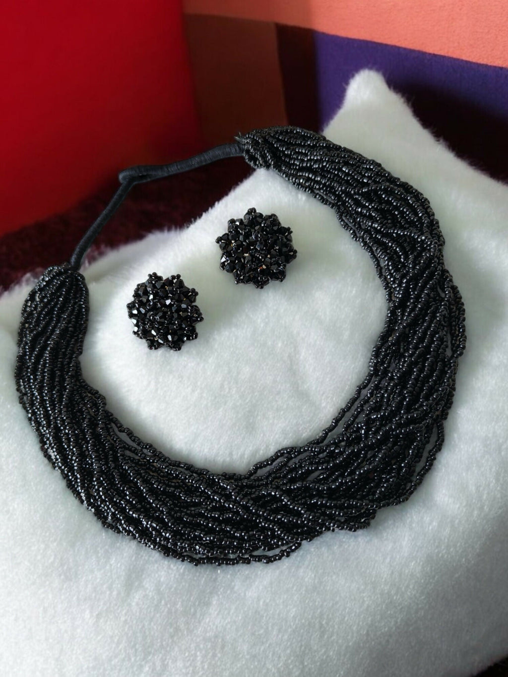 Inhanns Vibrant Handmade 20 Layers Beaded Necklace With Matching Earrings - Black