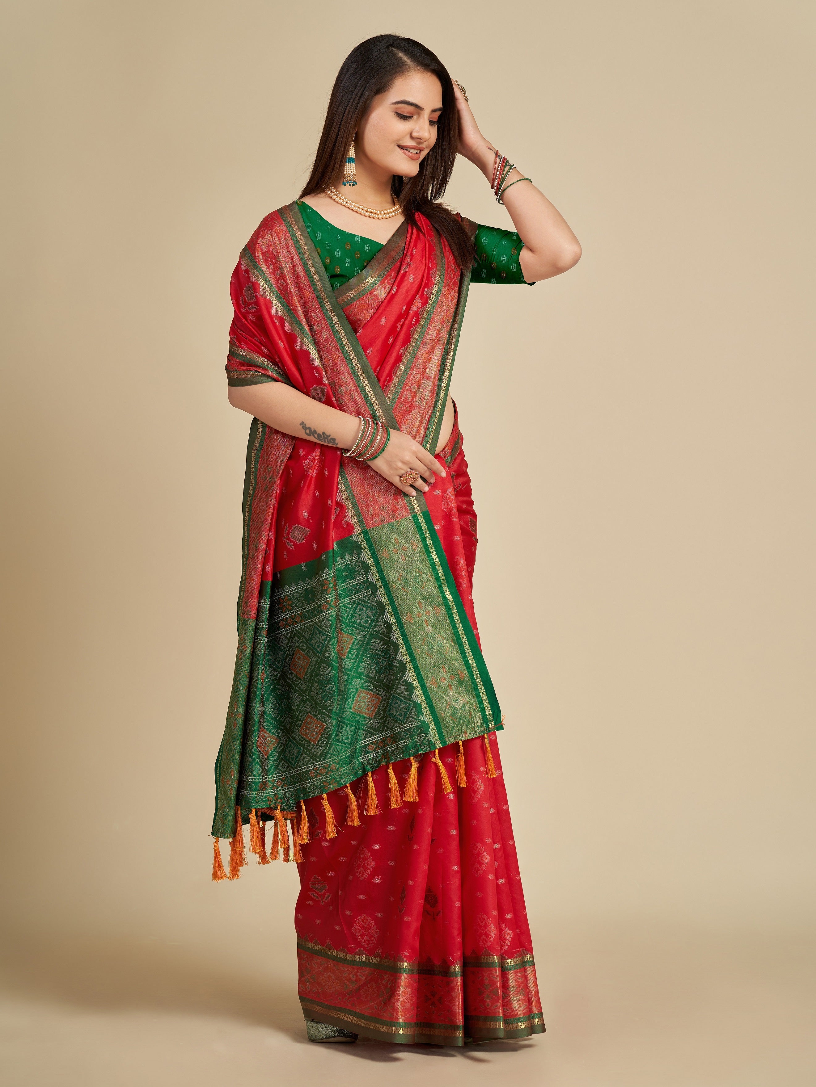 Vedant Vastram Red Color Kanjeevaram Silk Saree - Red