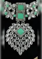 Jewel City Exquisite Crystal Flower Necklace Set