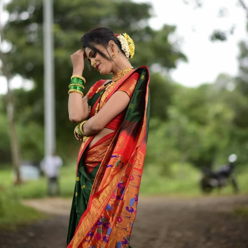 DEIANA'S Beautiful Designer Golden zari Soft Lichi Silk Saree - Green
