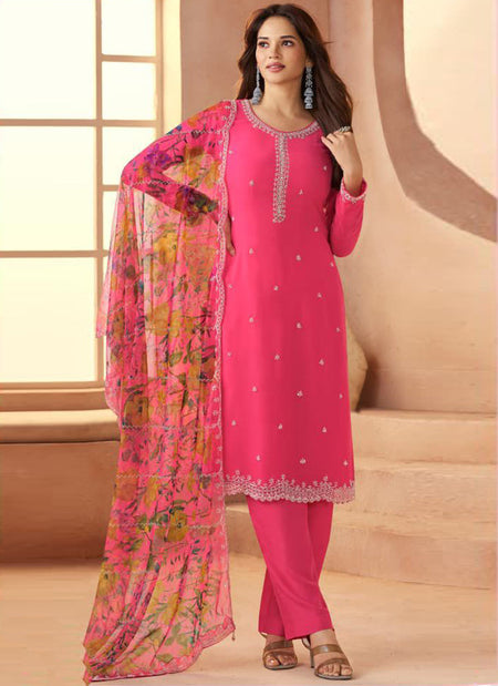 Vegaa Fashion pink Soft Chiffon Salwar Suit