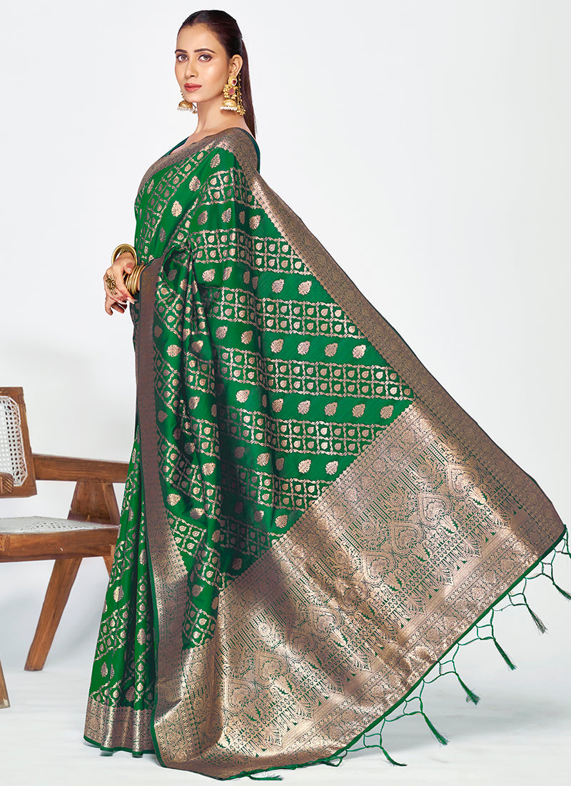 Vellora Emerald Green Soft Silk Royal Zari Weaving Saree - Distacart