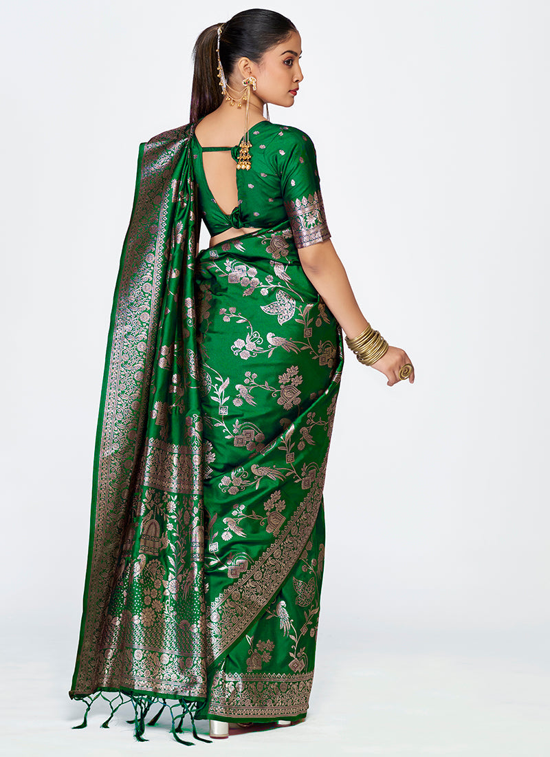 Vellora Emerald Green Banarasi Silk Saree with Intricate Zari Work - Distacart